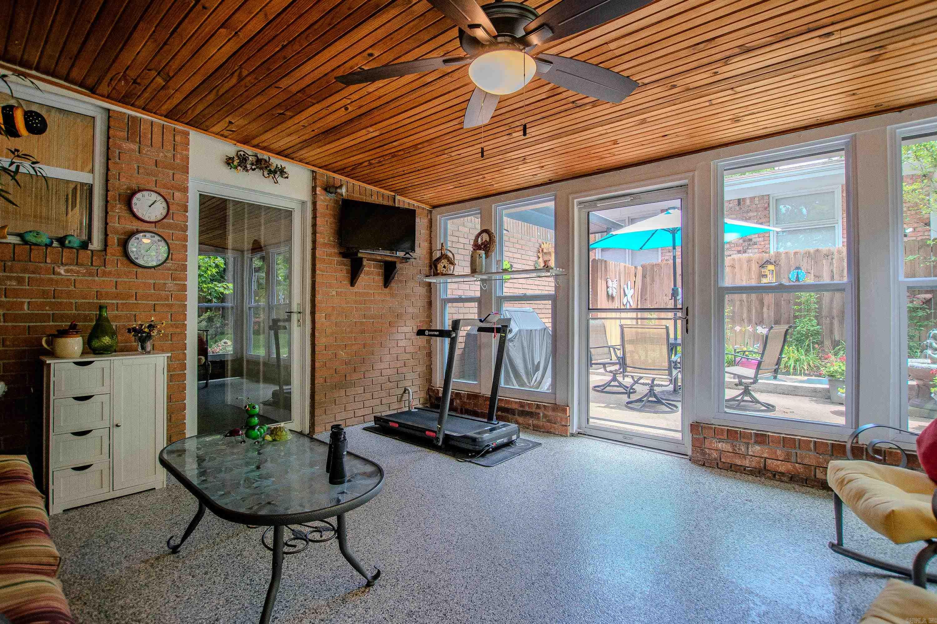 BRIARWOOD - Residential