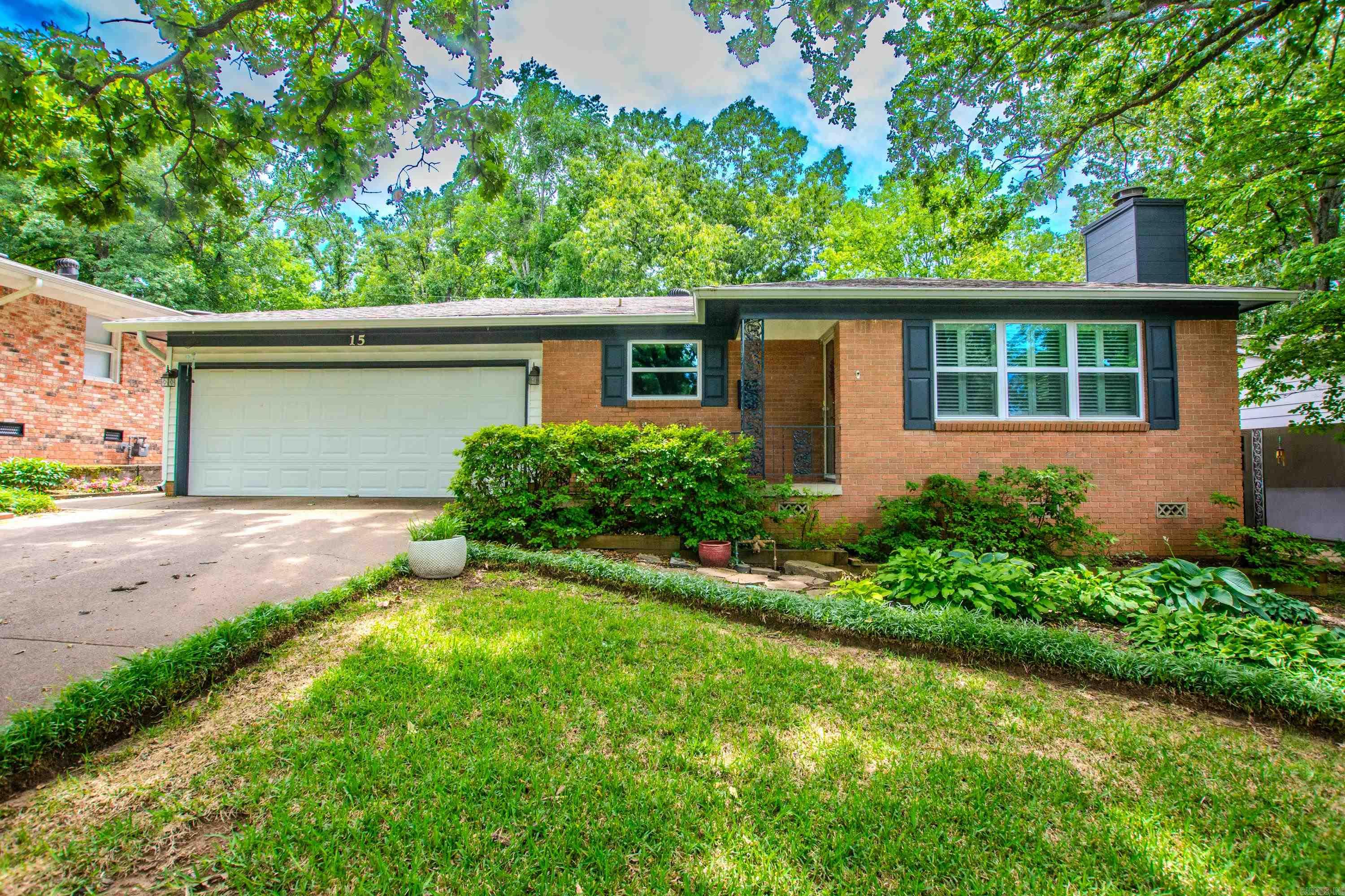 BRIARWOOD - Residential
