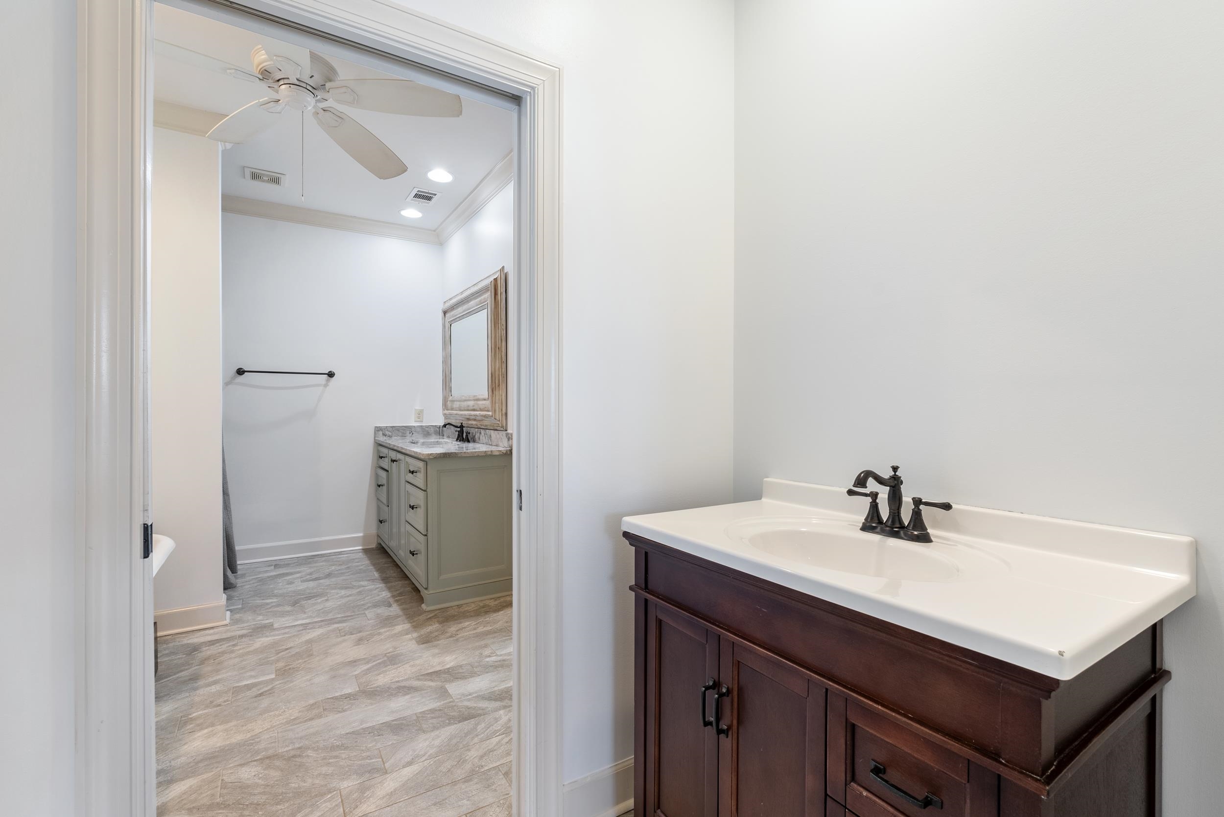 LINCOLN PARK - Residential