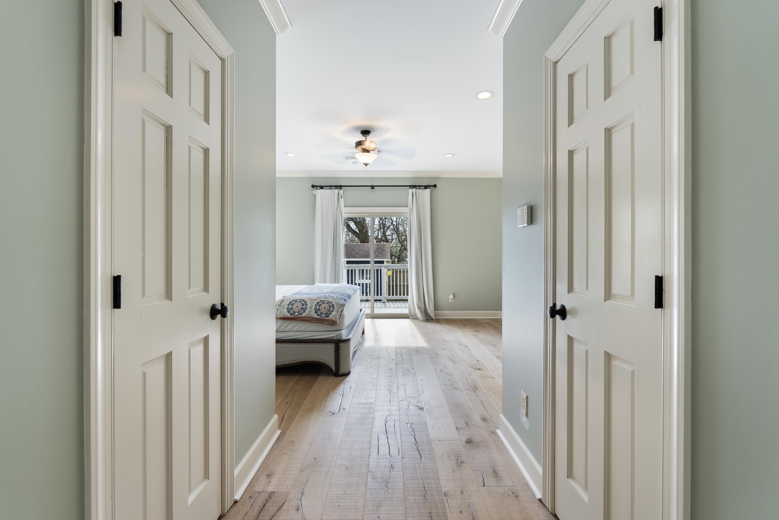 LINCOLN PARK - Residential