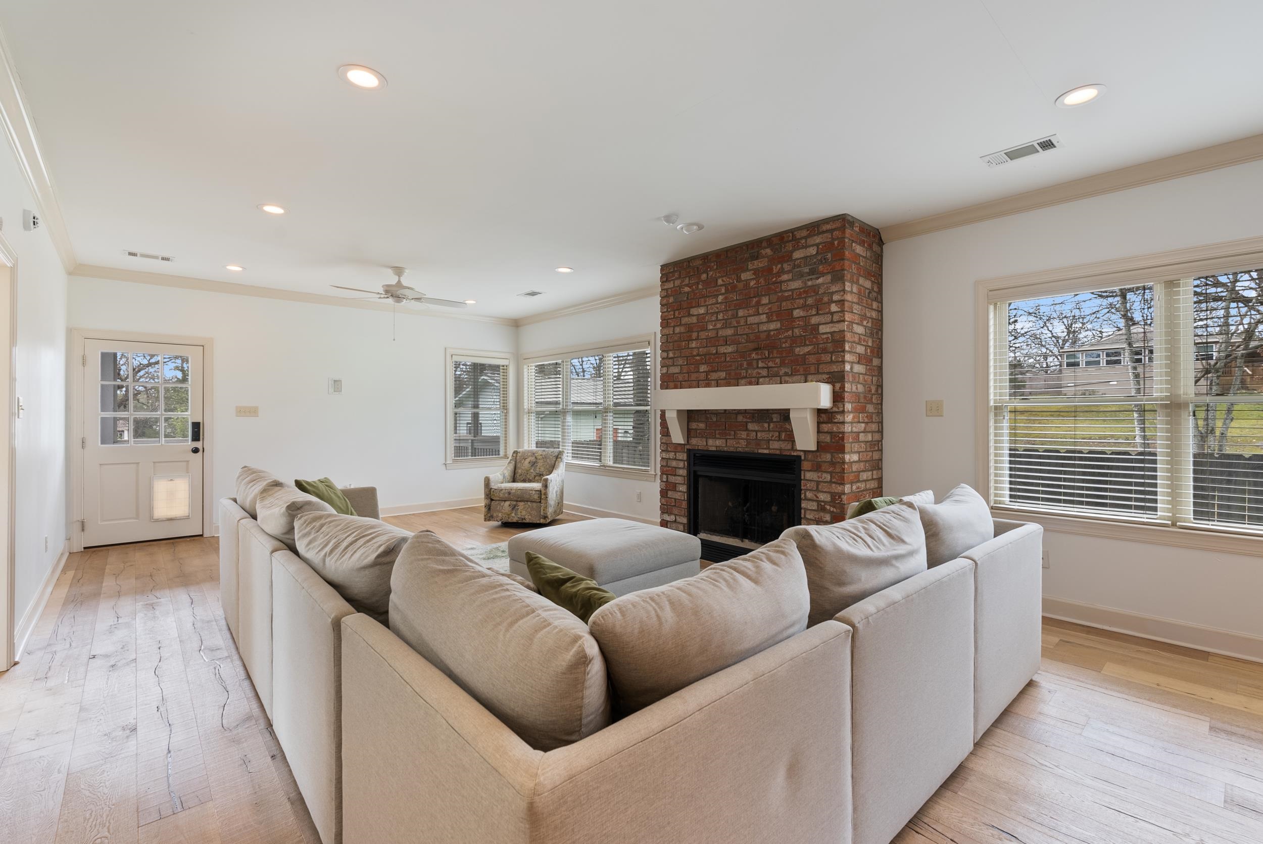 LINCOLN PARK - Residential