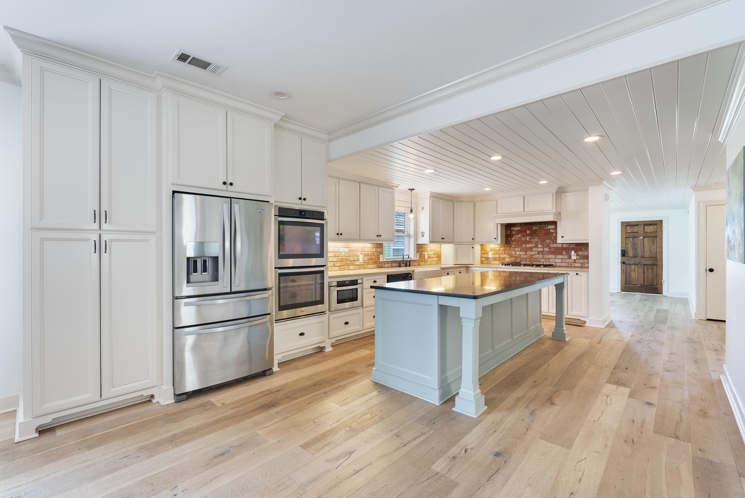 LINCOLN PARK - Residential