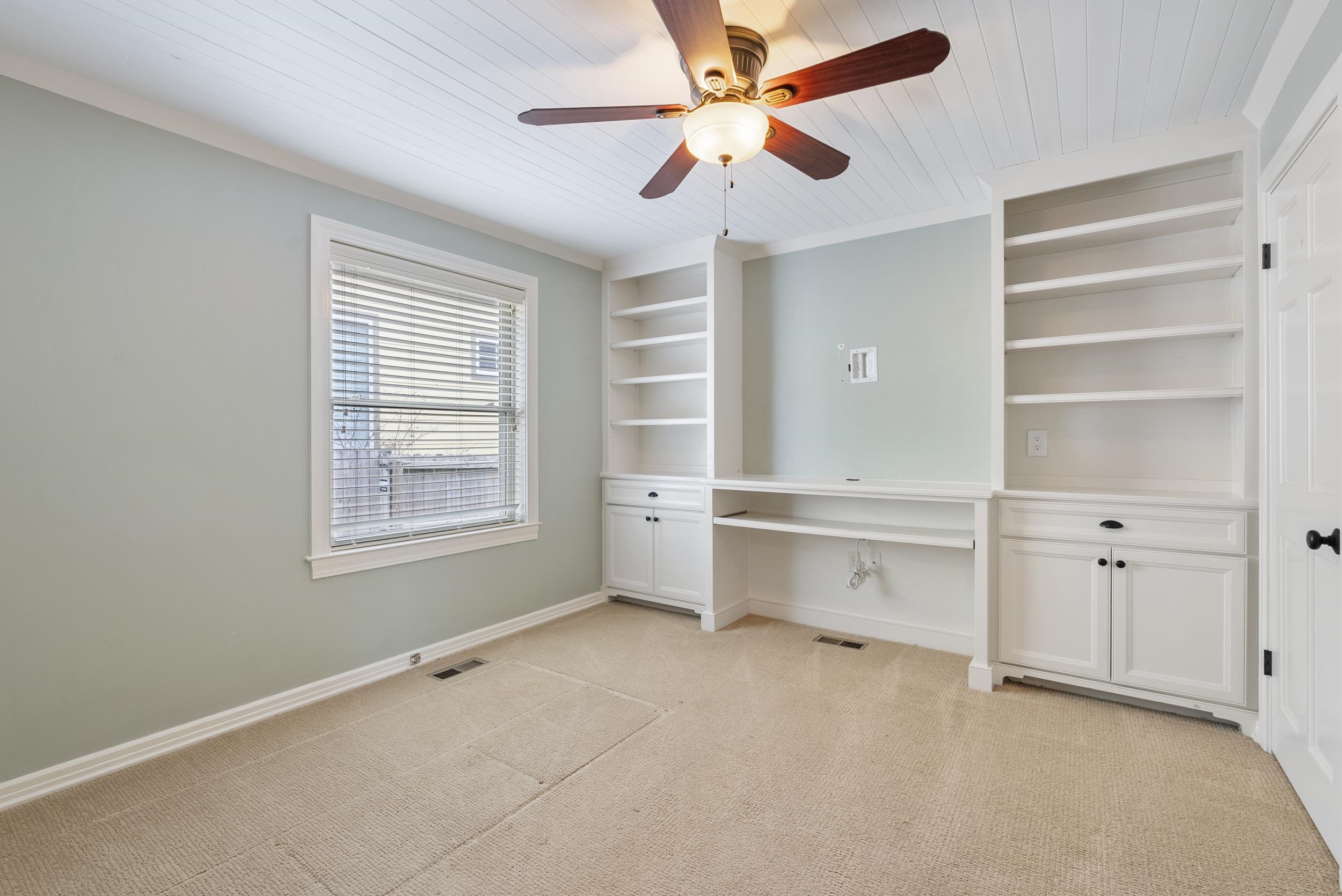 LINCOLN PARK - Residential