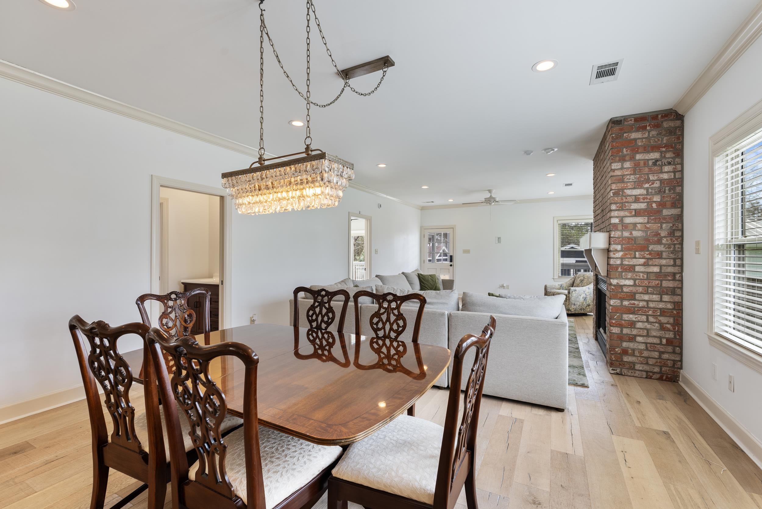 LINCOLN PARK - Residential