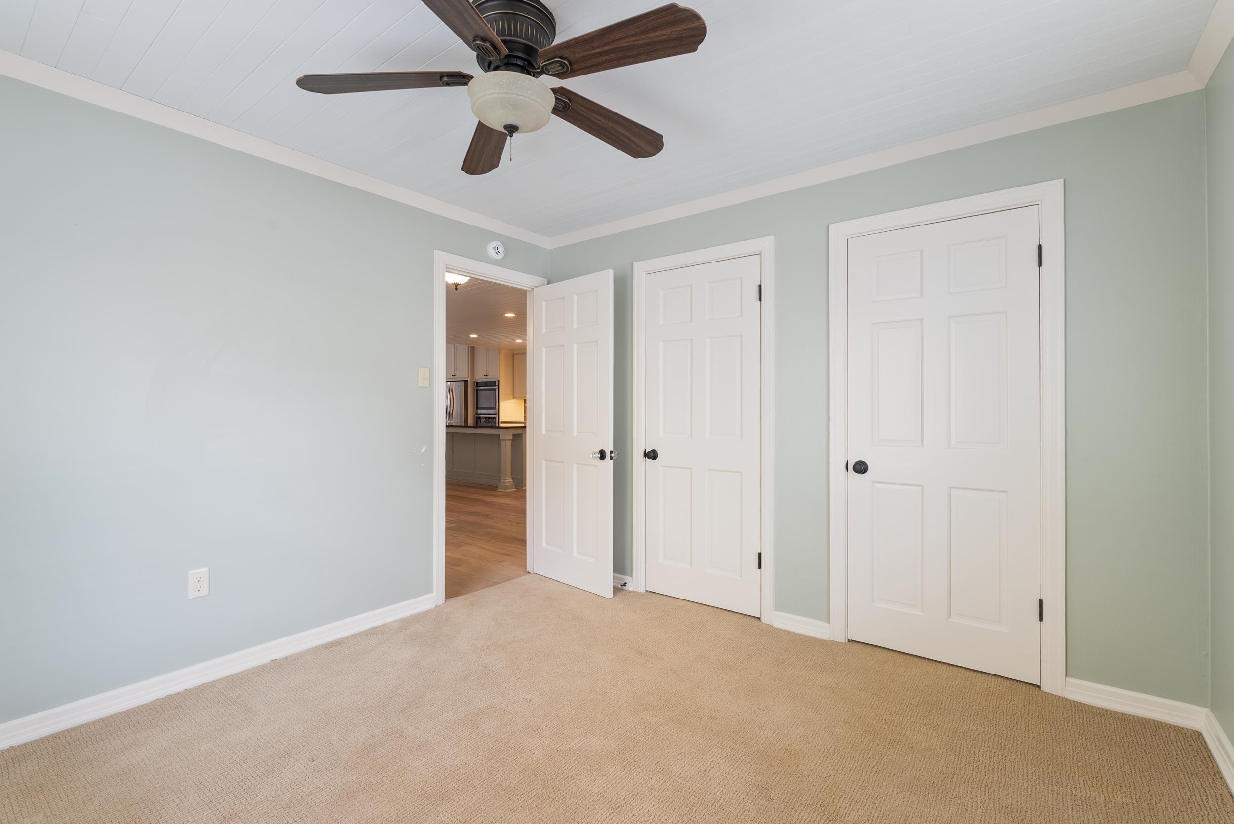 LINCOLN PARK - Residential