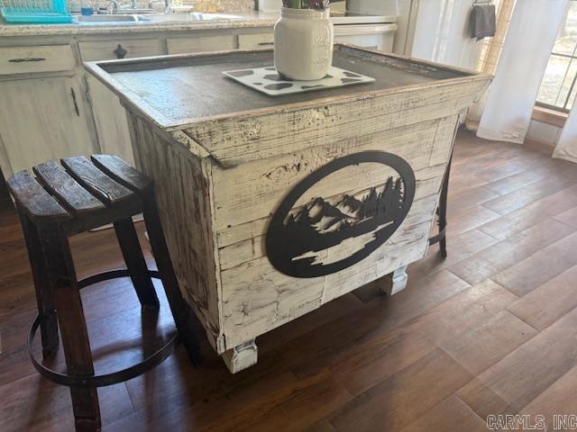 White Horse Mountain - Residential