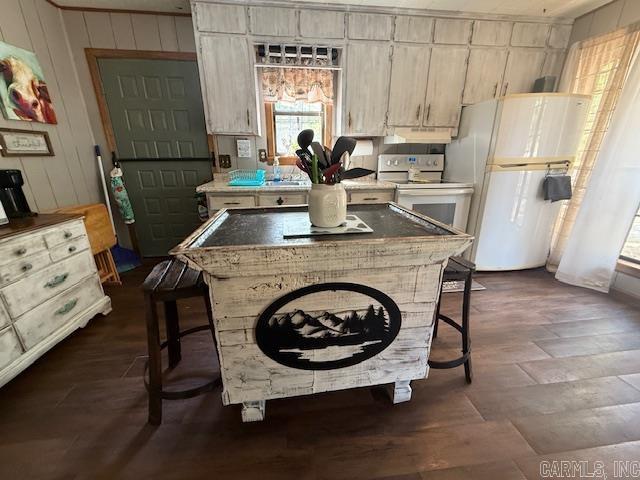 White Horse Mountain - Residential