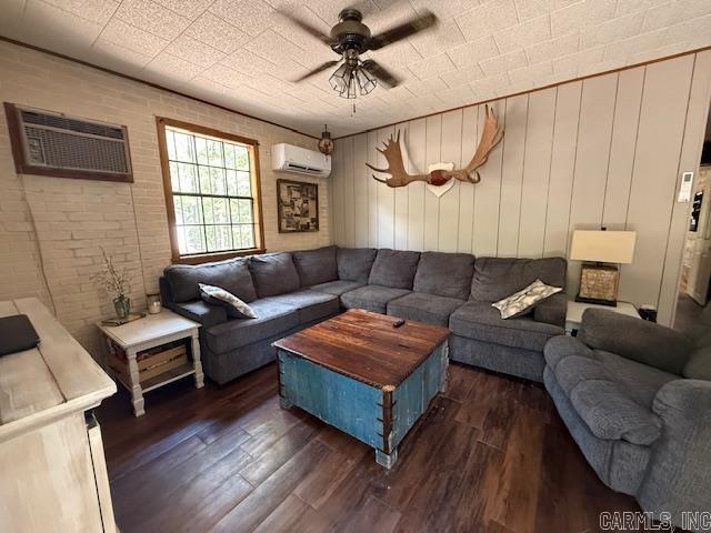 White Horse Mountain - Residential