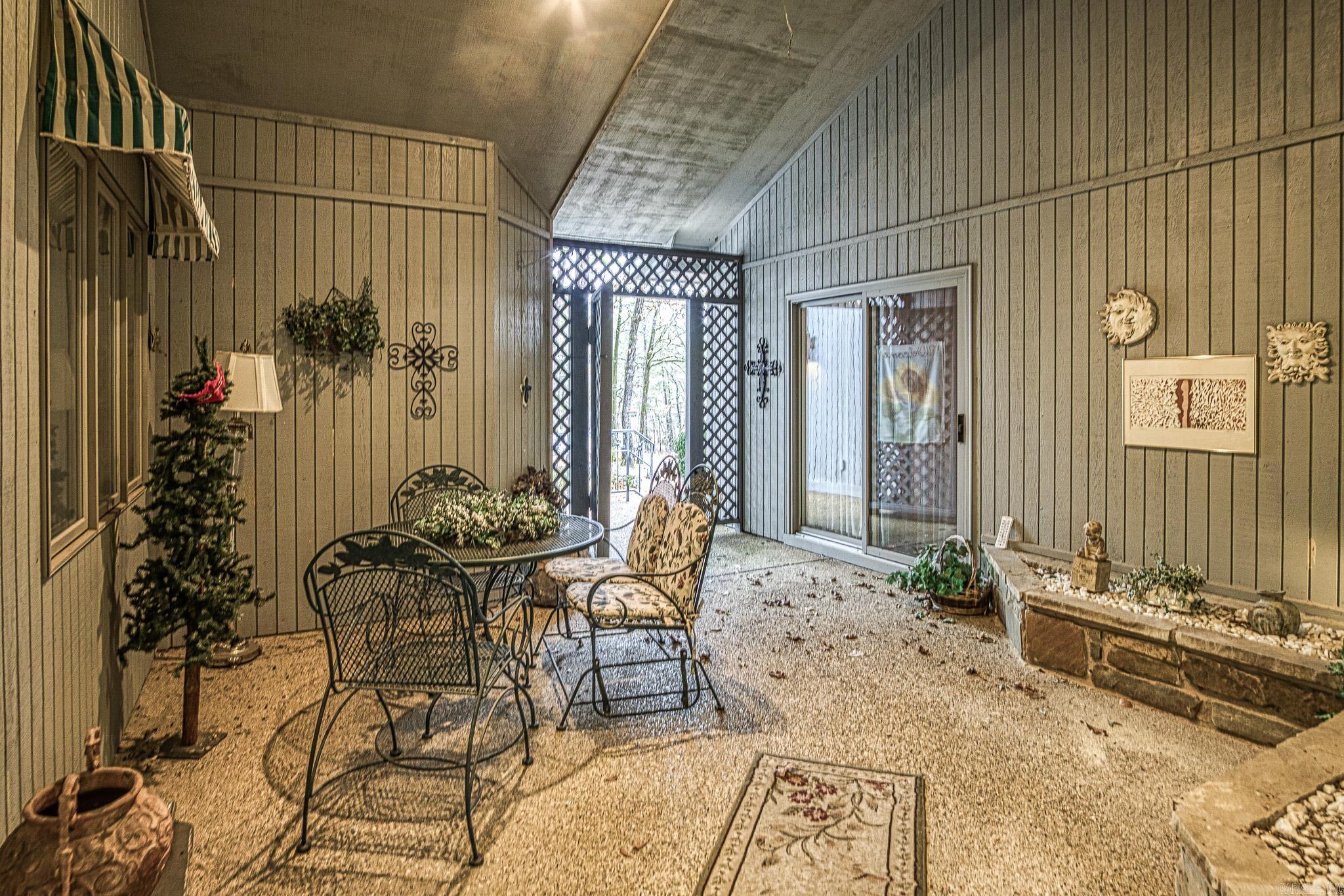 BALLESTEROS - Residential