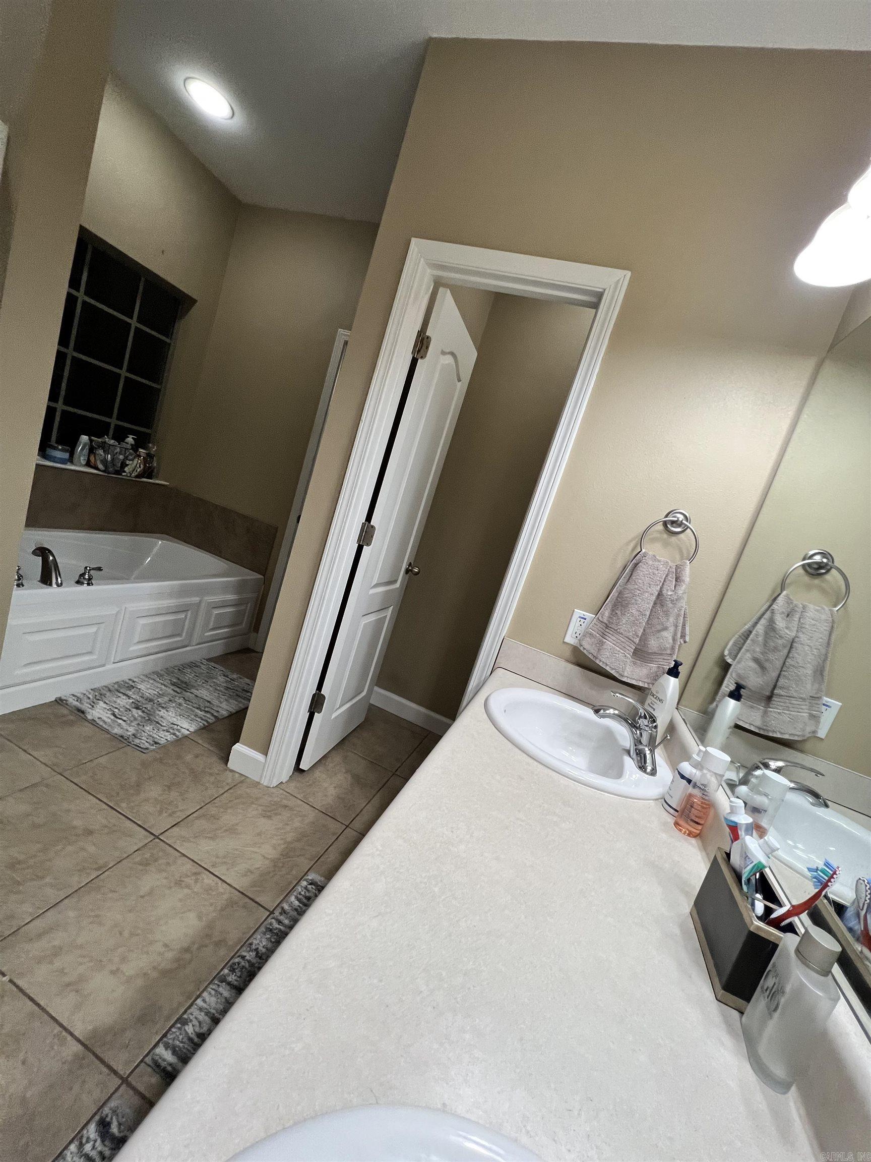 KRISTI COVE ADDN - Residential