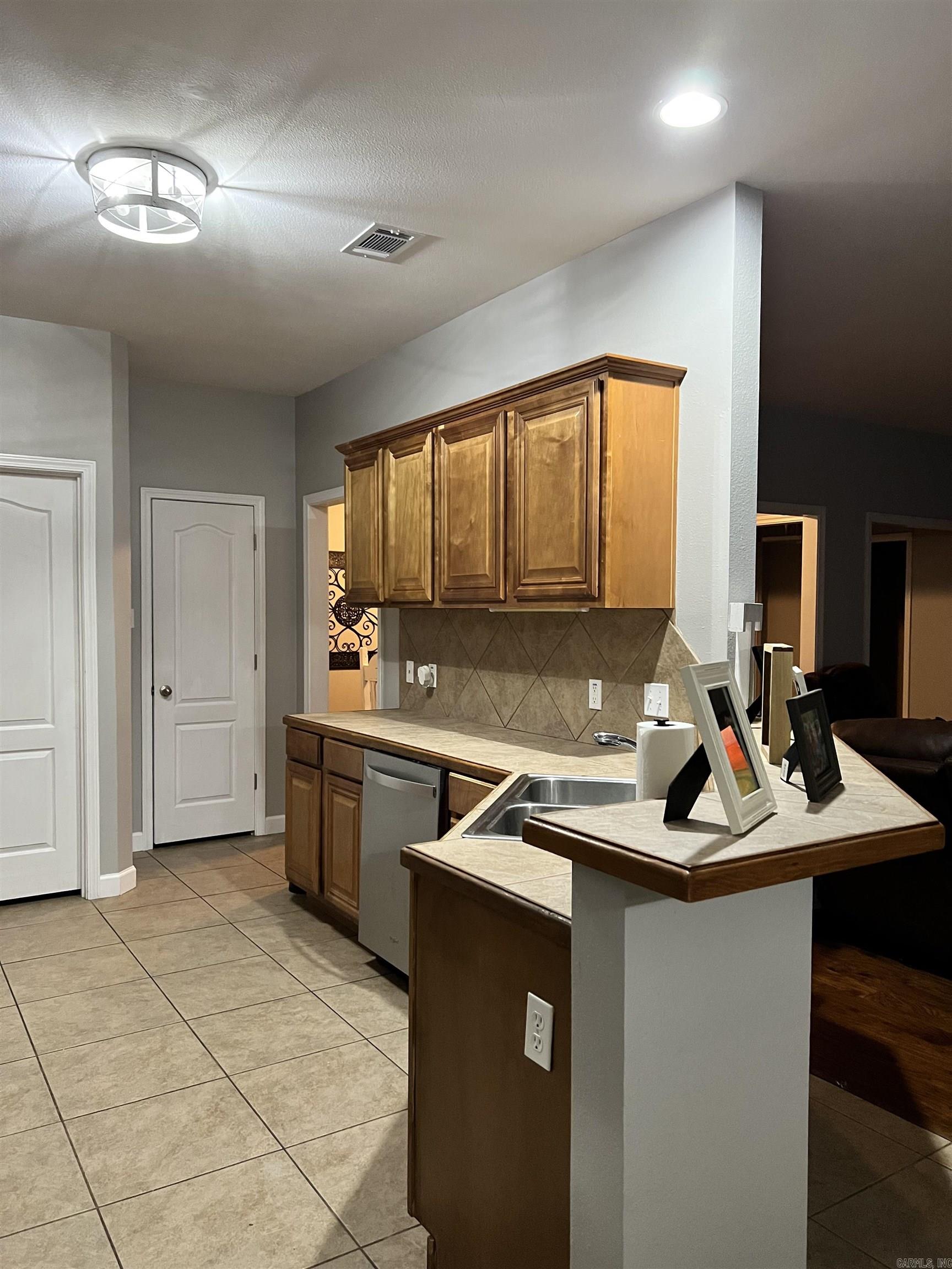 KRISTI COVE ADDN - Residential