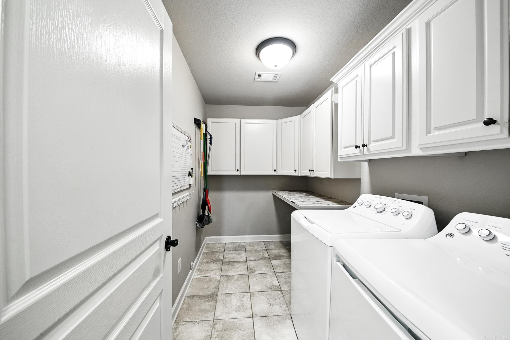 HUNTINGTON PLACE - Residential