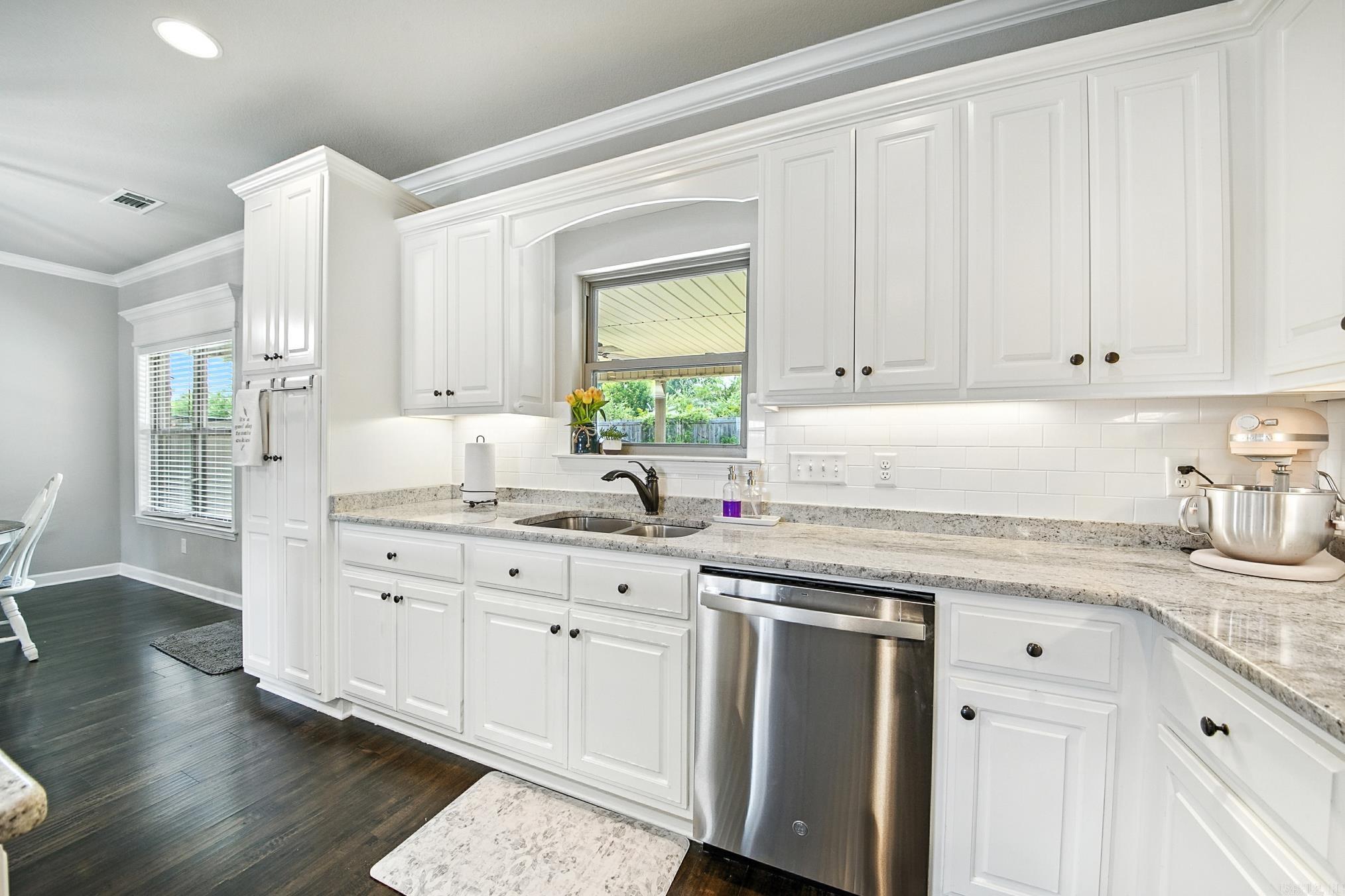 HUNTINGTON PLACE - Residential