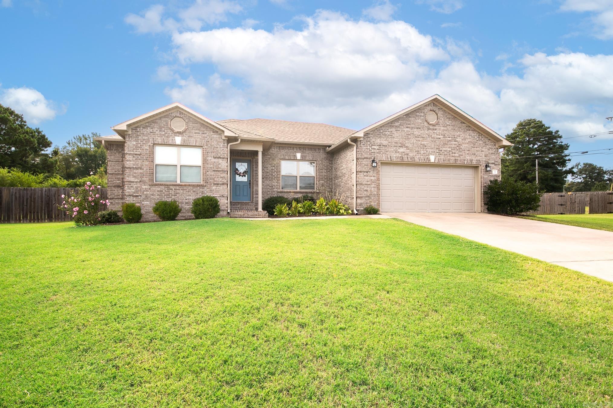 HUNTINGTON PLACE - Residential