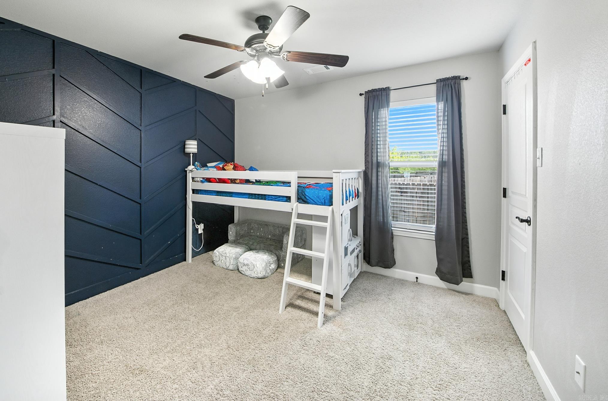 HUNTINGTON PLACE - Residential