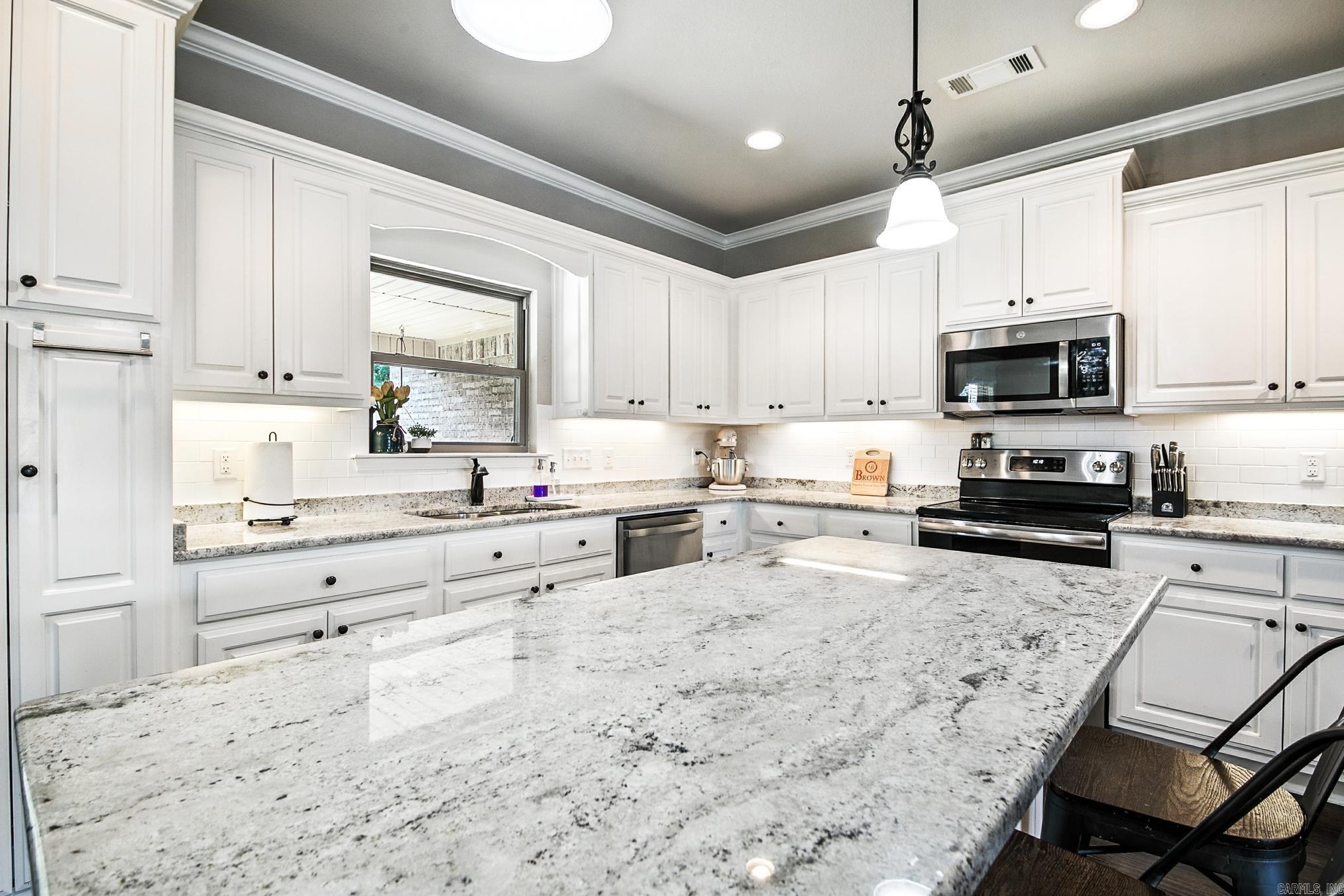 HUNTINGTON PLACE - Residential