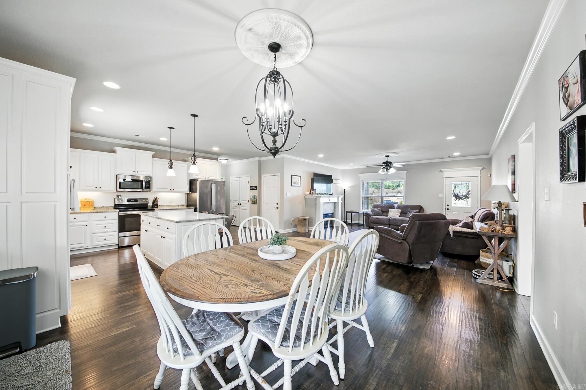 HUNTINGTON PLACE - Residential