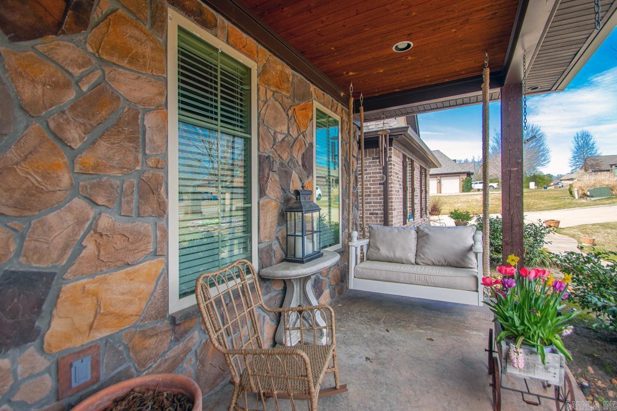 HURRICANE LAKE ESTATES QUAIL VAL - Residential