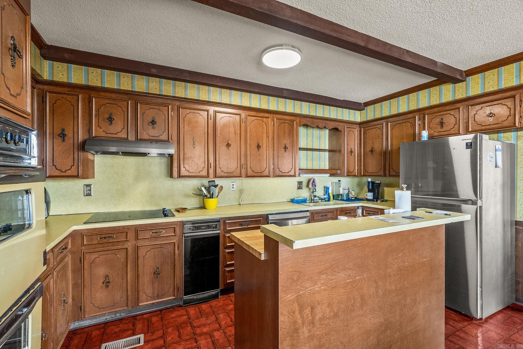 WALTON HEIGHTS - Residential