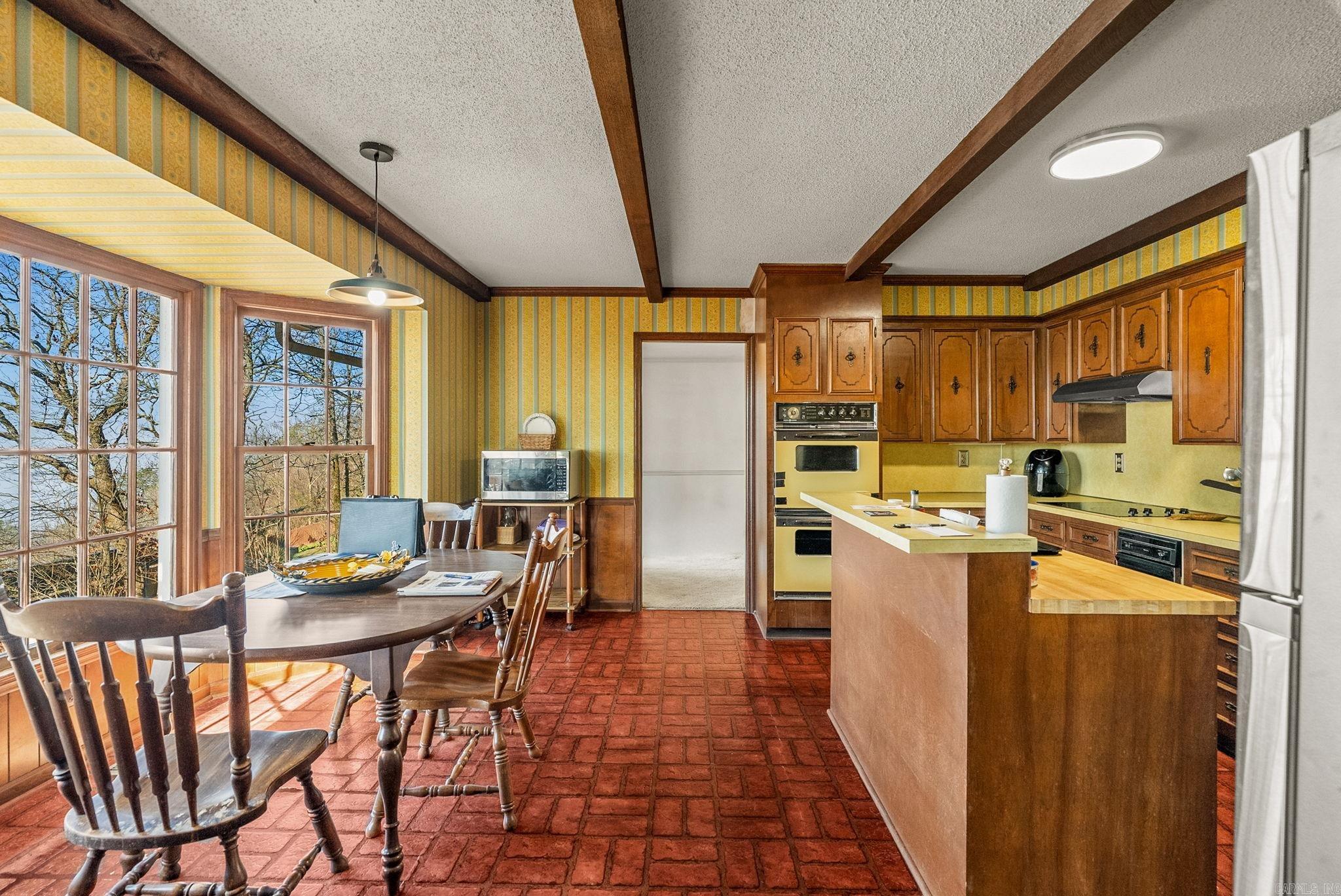 WALTON HEIGHTS - Residential