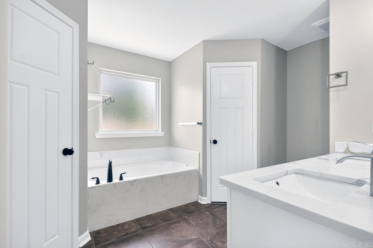 CARMICHAEL ESTATES - Residential