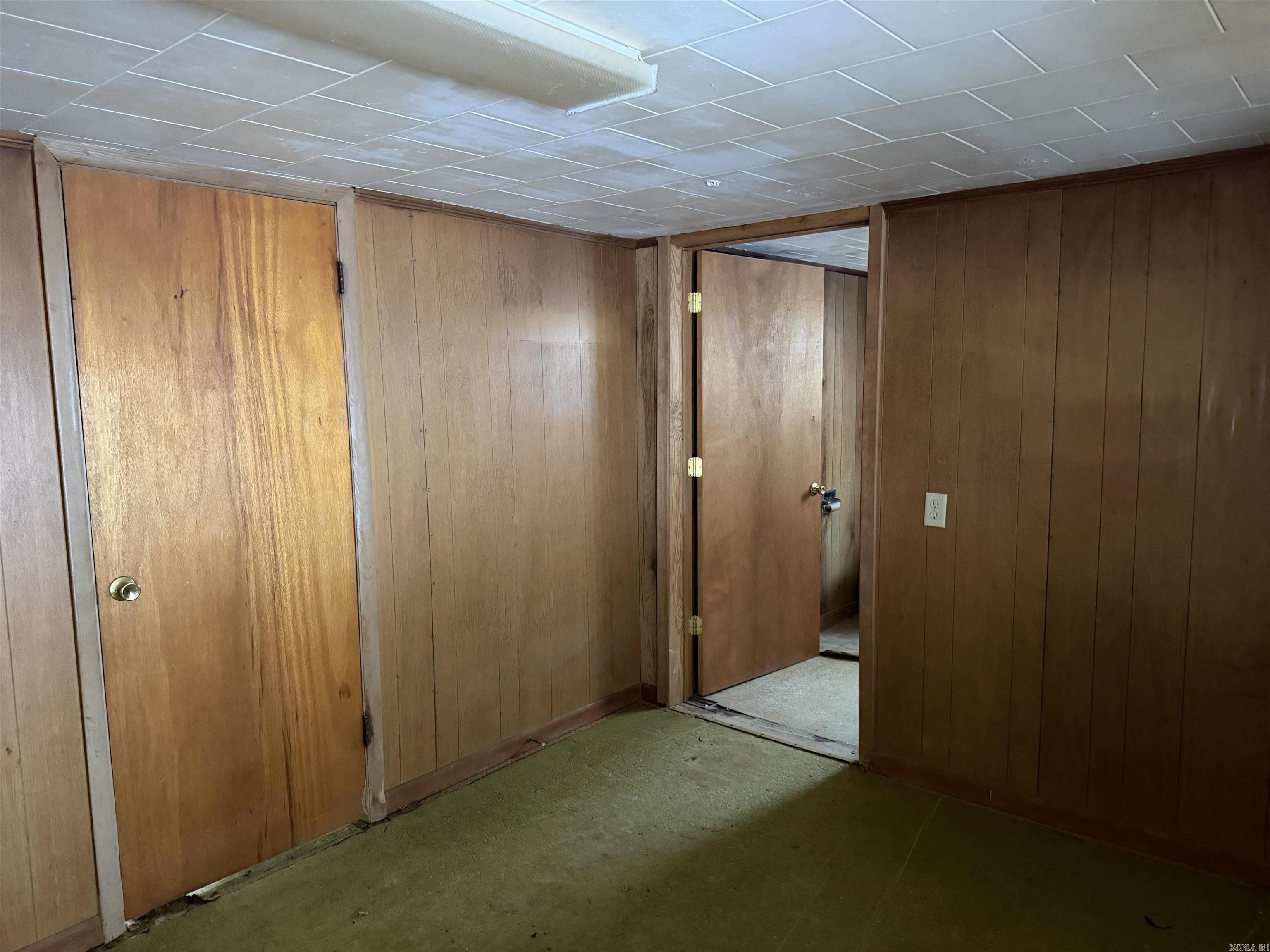 Metes & Bounds - Residential