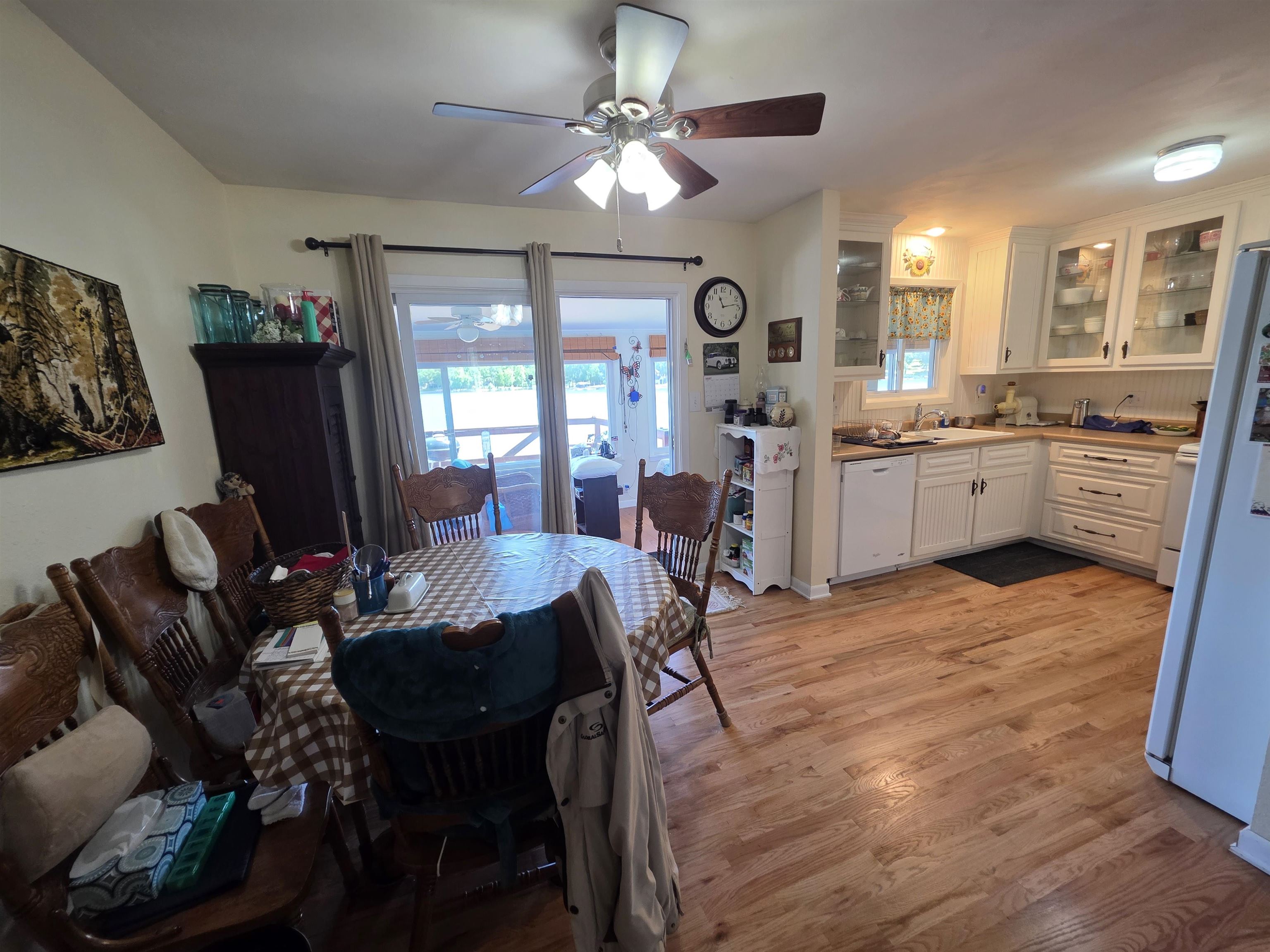 WEST LAKE ESTATES - Residential