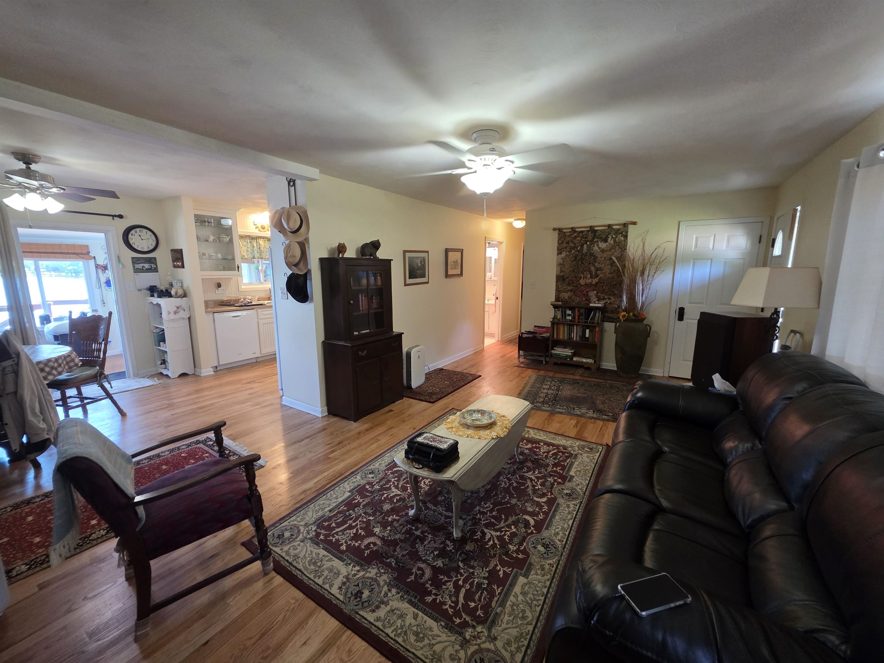 WEST LAKE ESTATES - Residential