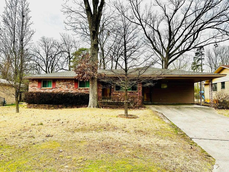 A great 3 bedroom 1 & 1/2 bath home with lots of space and a bonus room that could be an extra bedroom, game room or craft room. Hardwood floors throughout, a fenced back yard and a quiet neighborhood close to everything in West Little Rock. A gas log fireplace in the living room. A breakfast bar and dining area open to the kitchen. A 5 burner gas range, built in microwave and dishwasher. NO Refrigerator, Washer or Dryer will be provided. There is an ice maker connection. A new deck with room to entertain or just sit and enjoy. Pets may be allowed based on type, size and number of pets. No Smoking inside the home. All utilities are the responsibility of the tenant. The tenant is responsible for lawn maintenance.