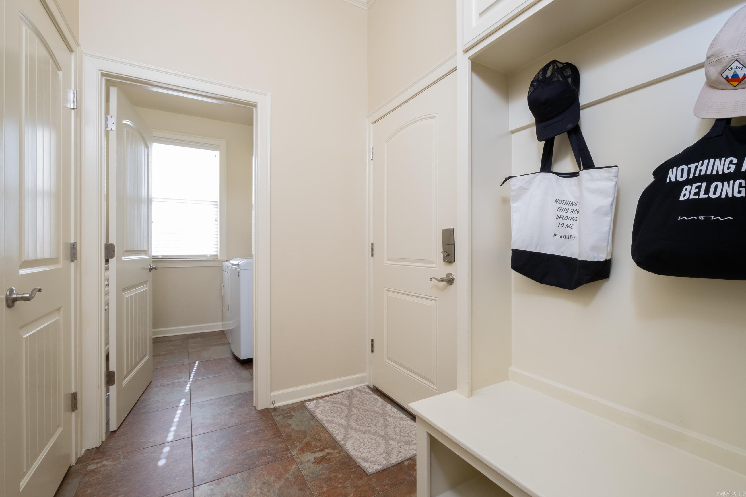 MADISON VALLEY - Residential