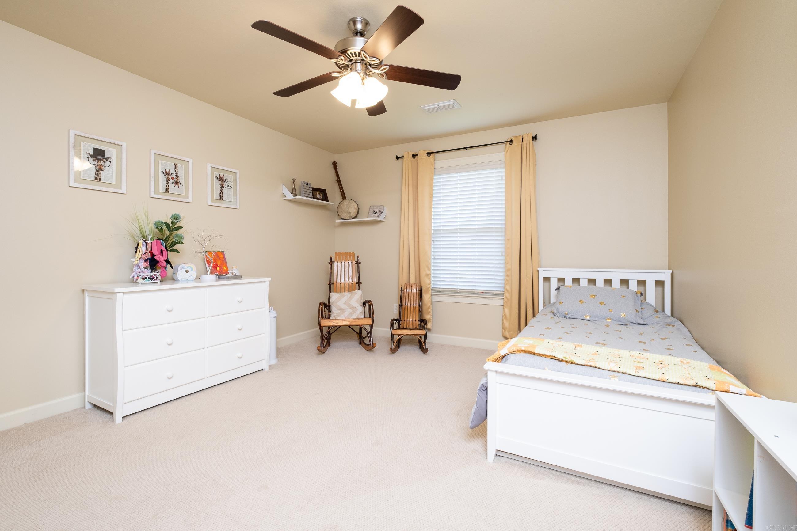 MADISON VALLEY - Residential