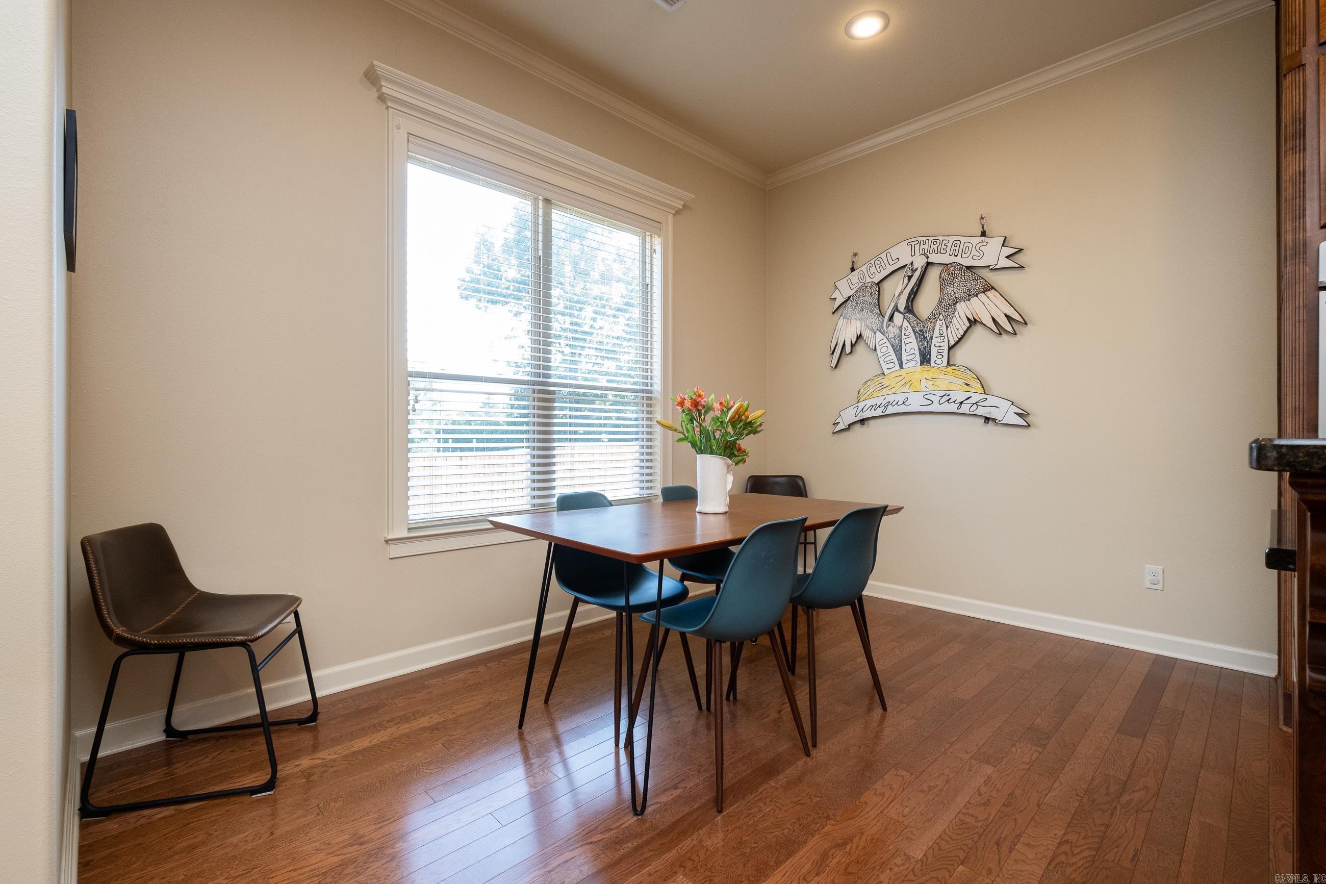 MADISON VALLEY - Residential