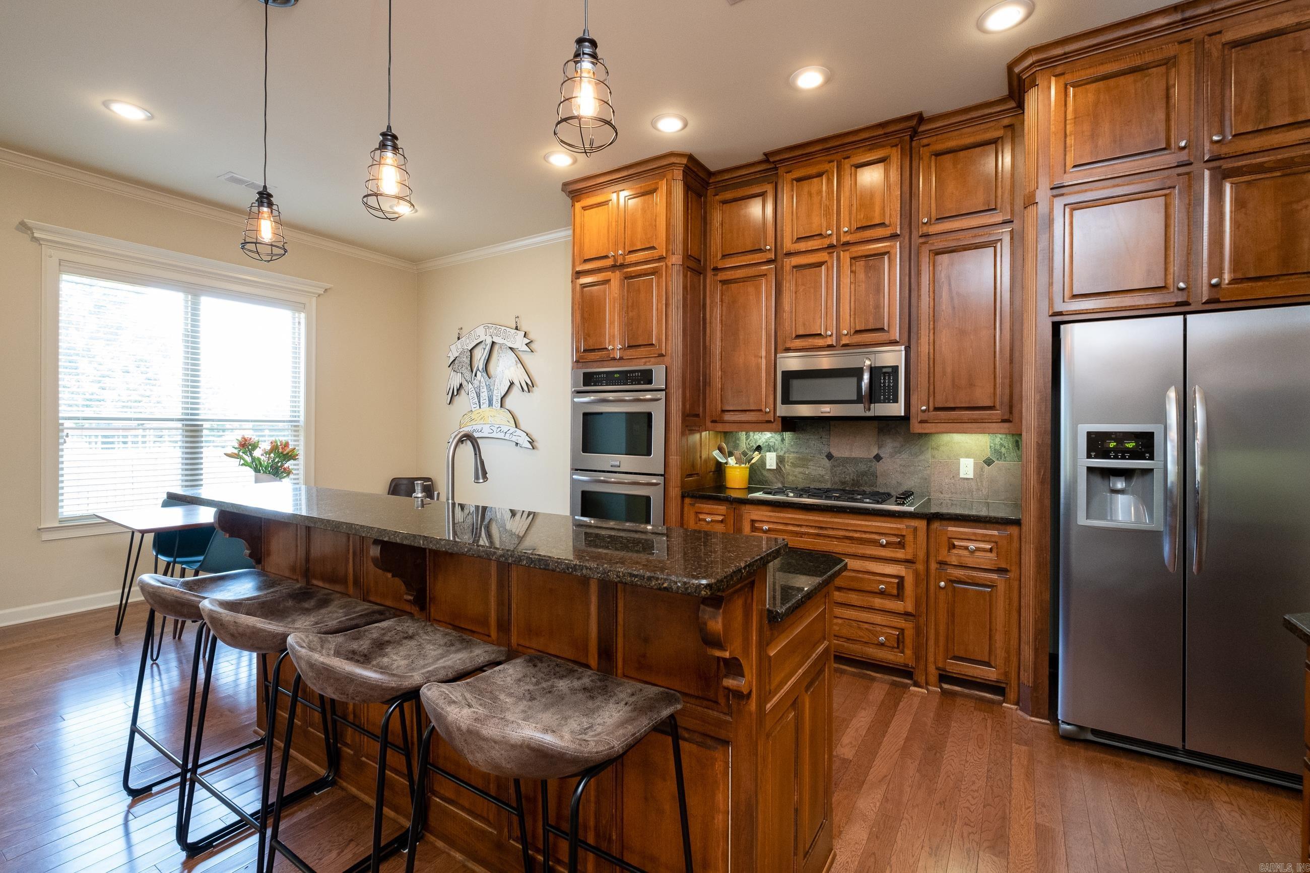 MADISON VALLEY - Residential