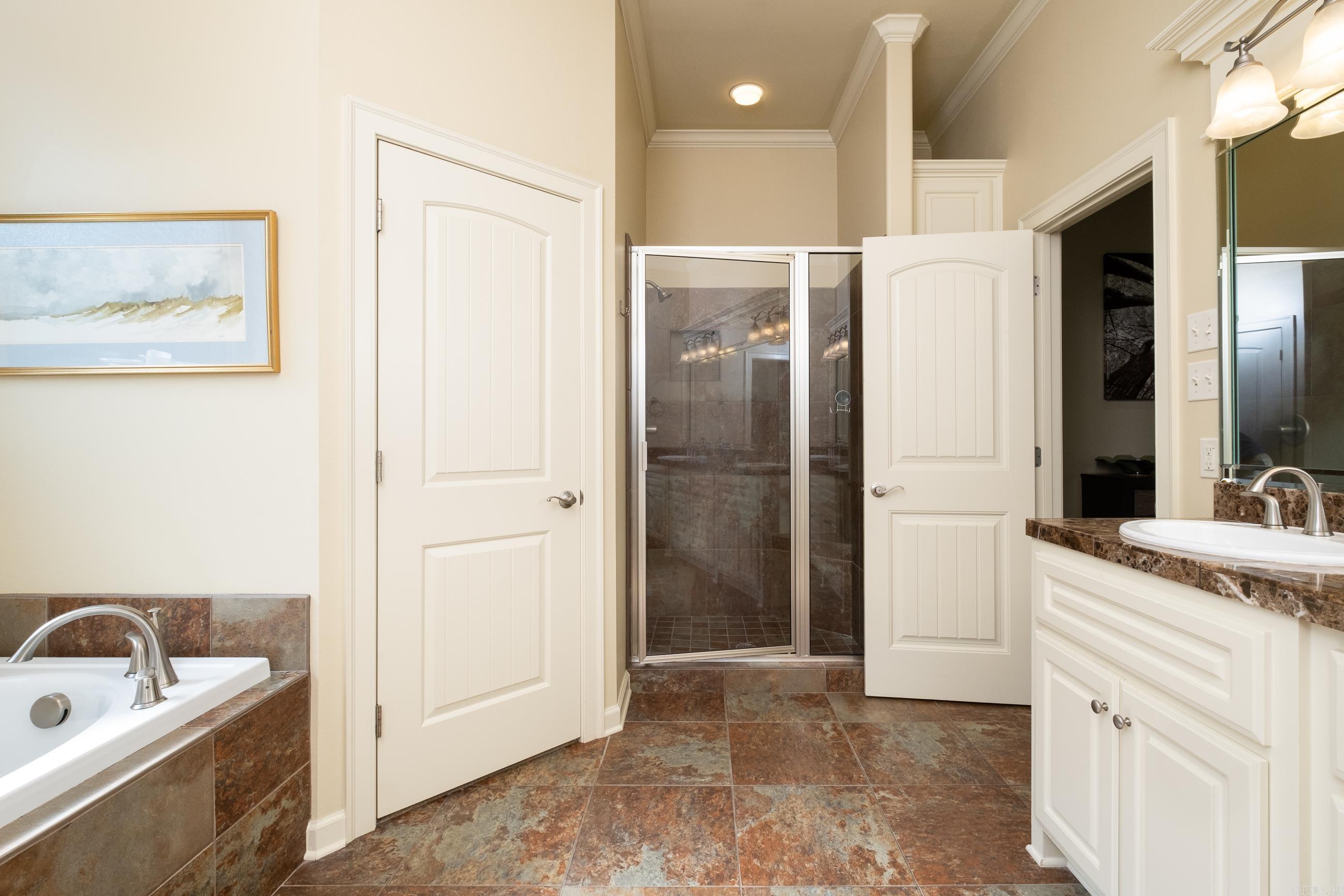 MADISON VALLEY - Residential