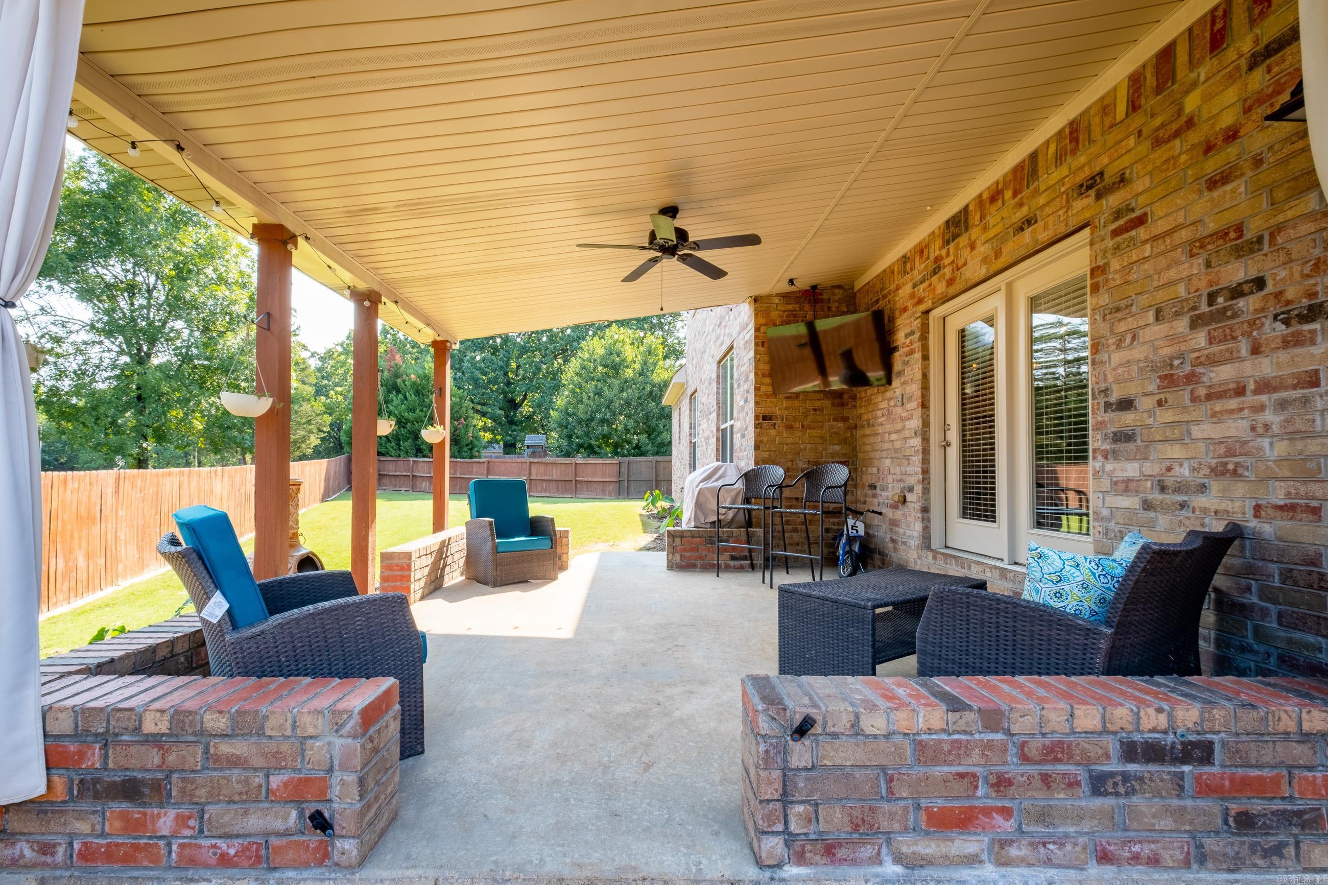 MADISON VALLEY - Residential