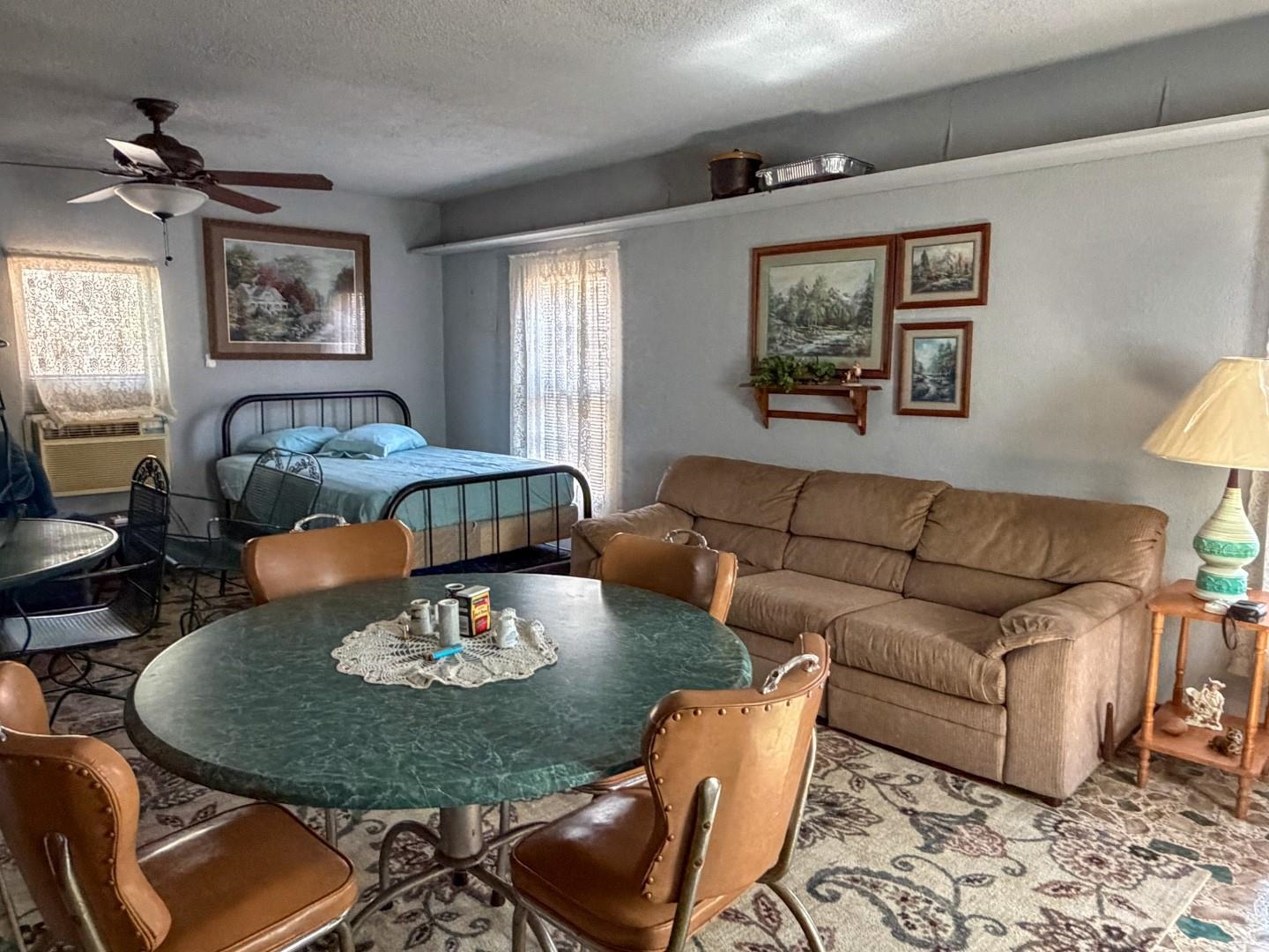 MOODY RIVERVIEW EST - Residential