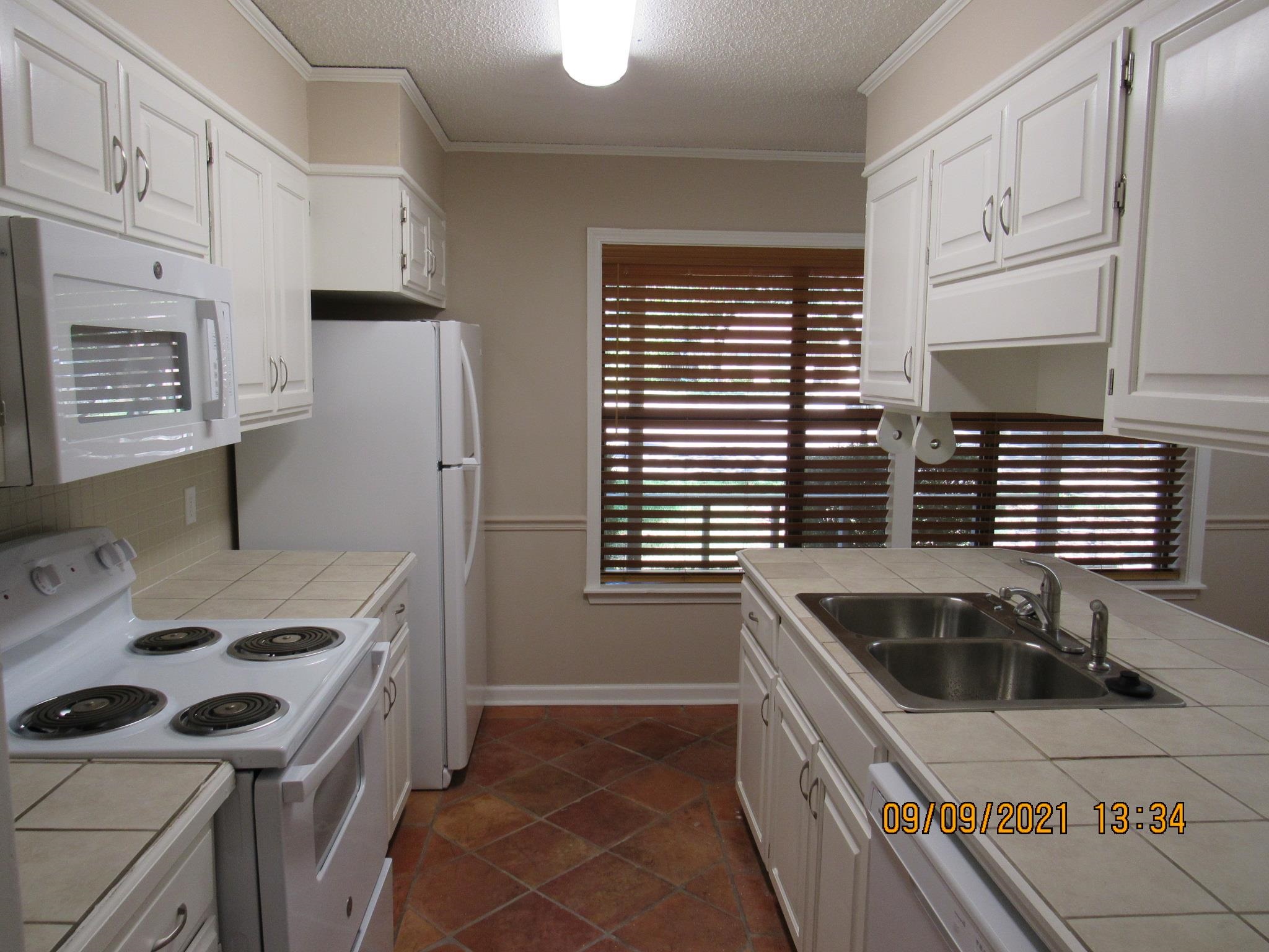 Smokin Oaks - Residential Lease