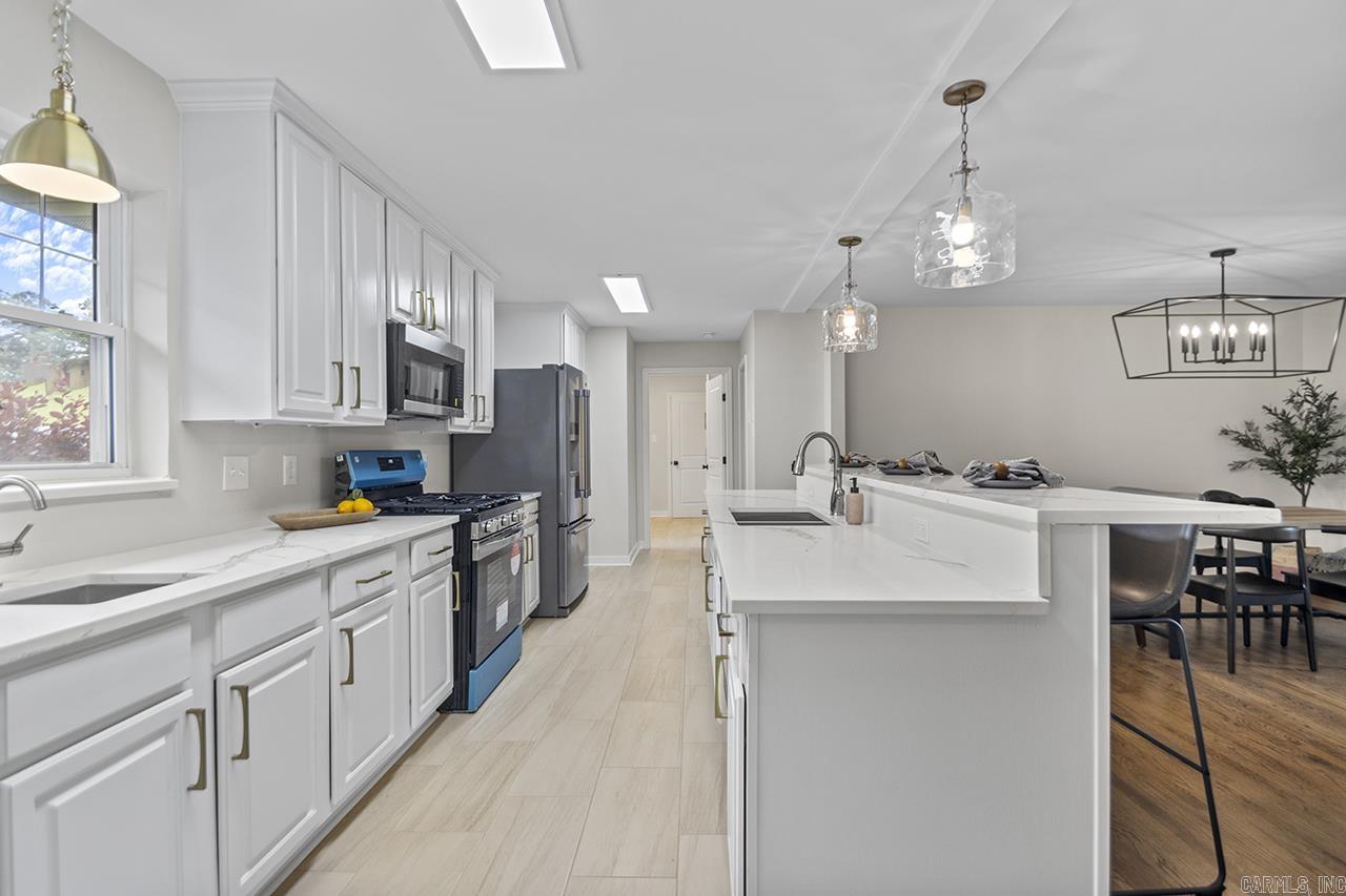 KINGWOOD PLACE - Residential