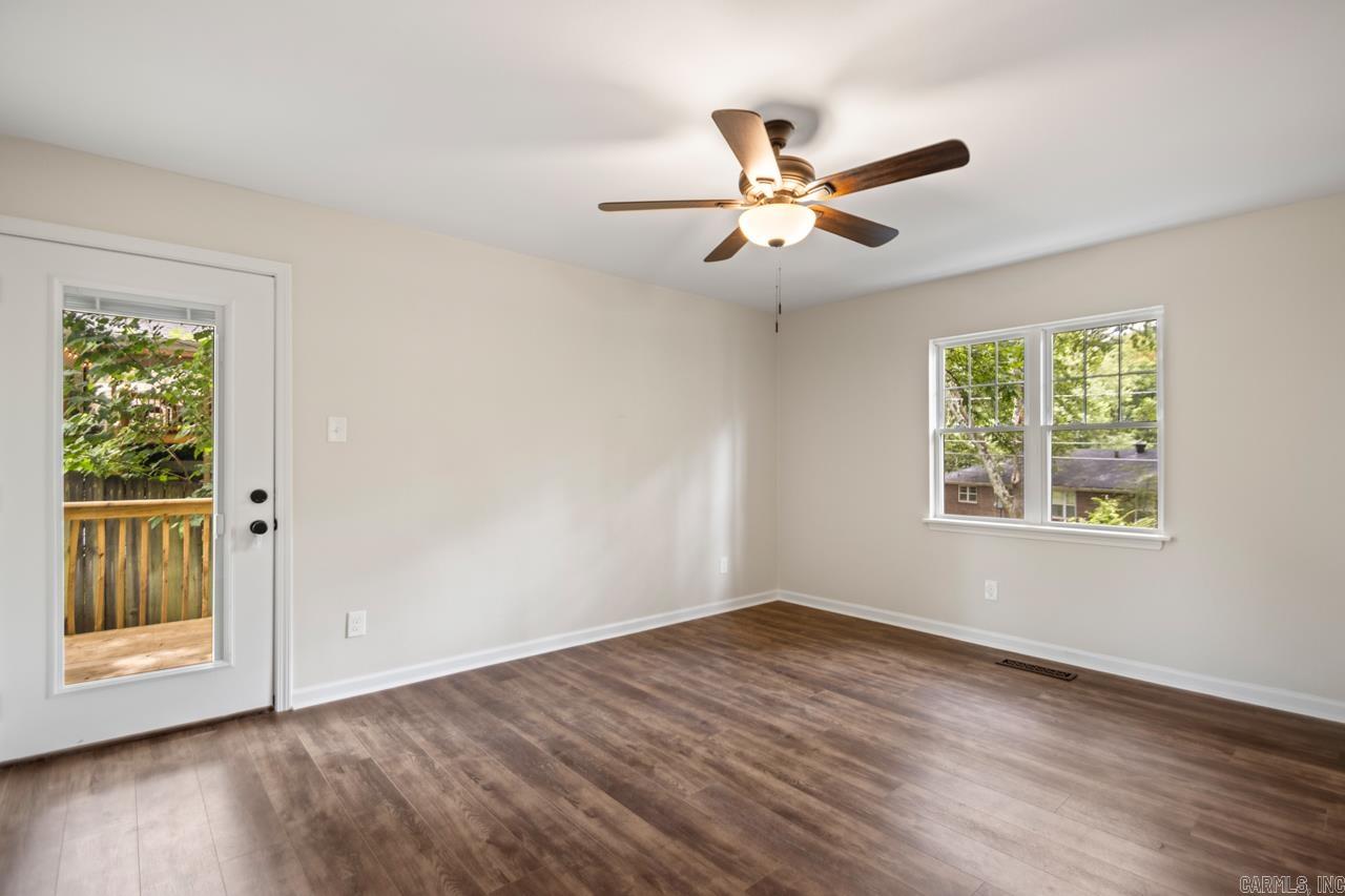KINGWOOD PLACE - Residential
