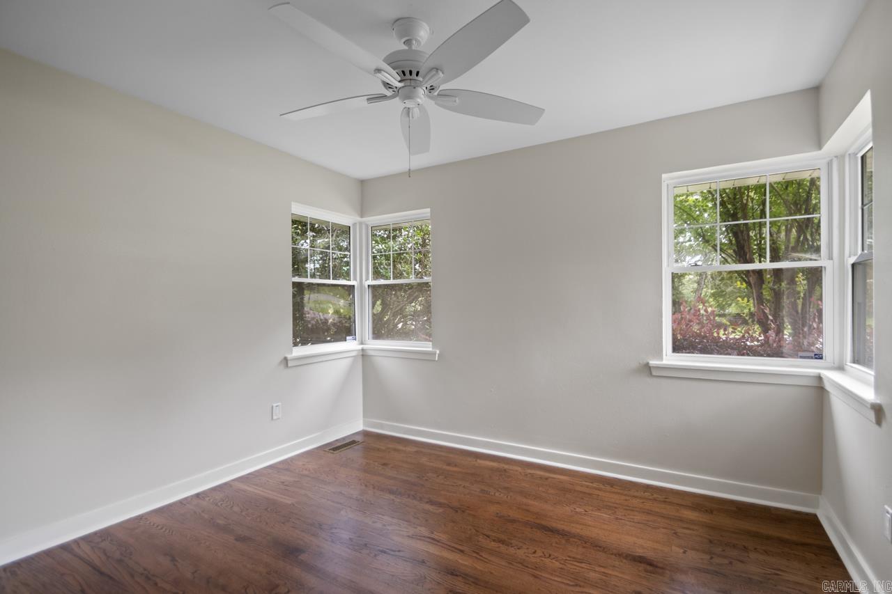 KINGWOOD PLACE - Residential