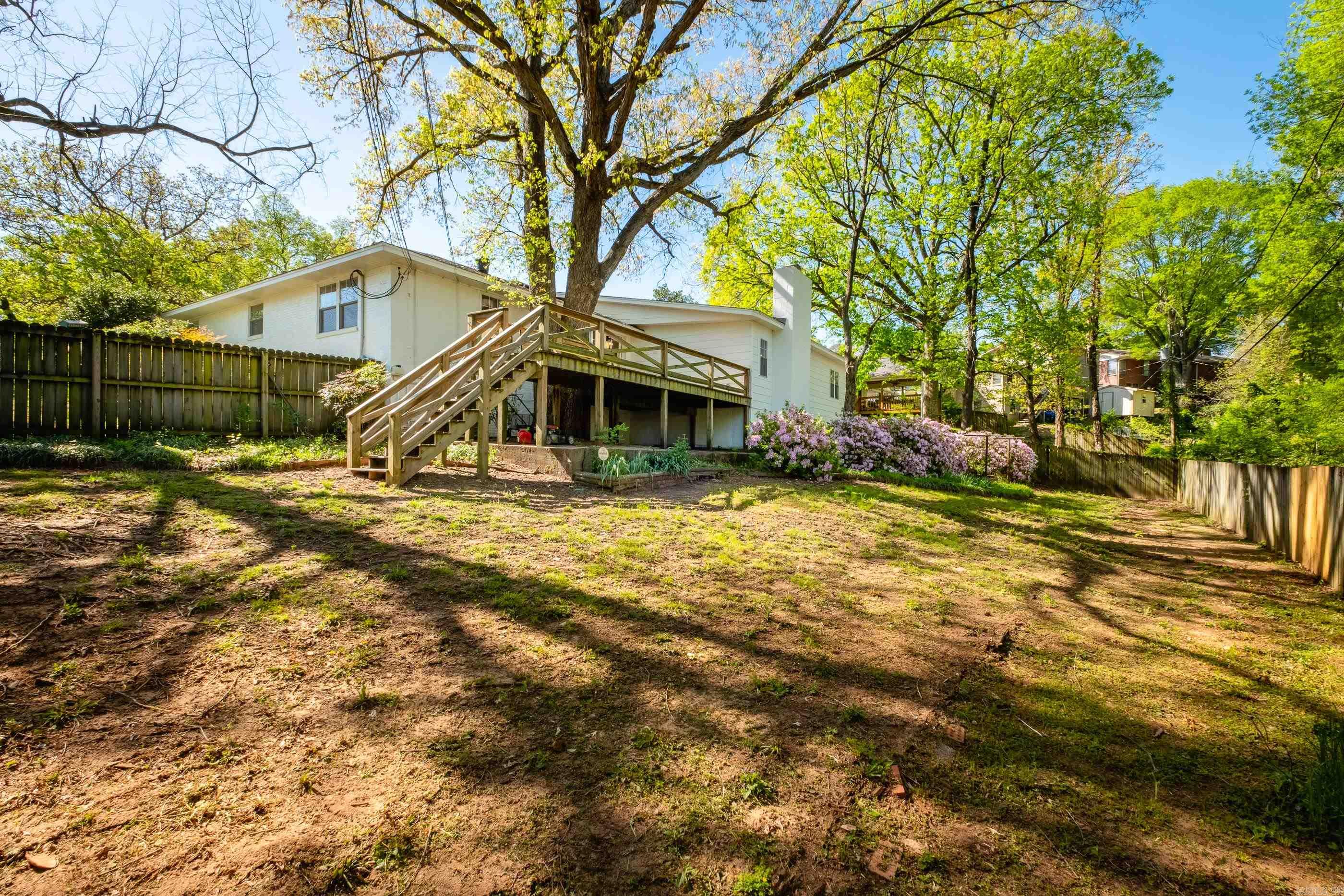 KINGWOOD PLACE - Residential