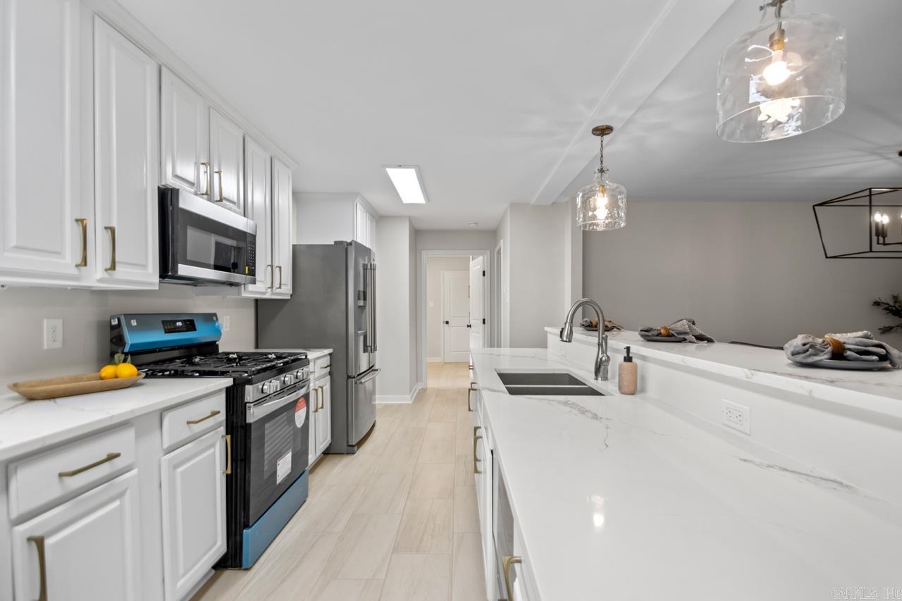 KINGWOOD PLACE - Residential