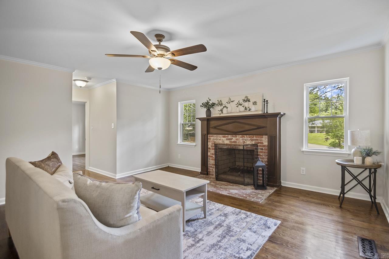KINGWOOD PLACE - Residential