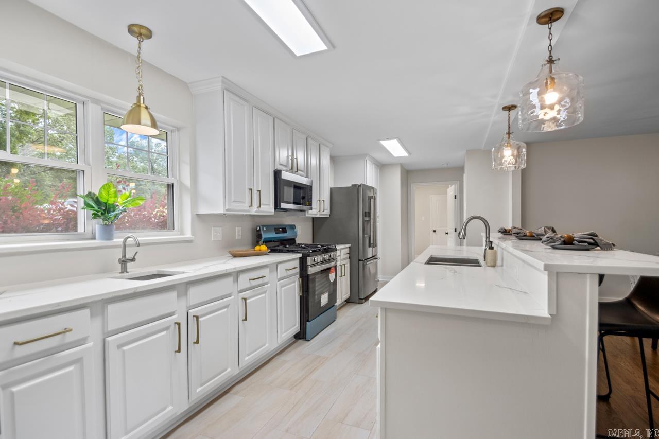 KINGWOOD PLACE - Residential