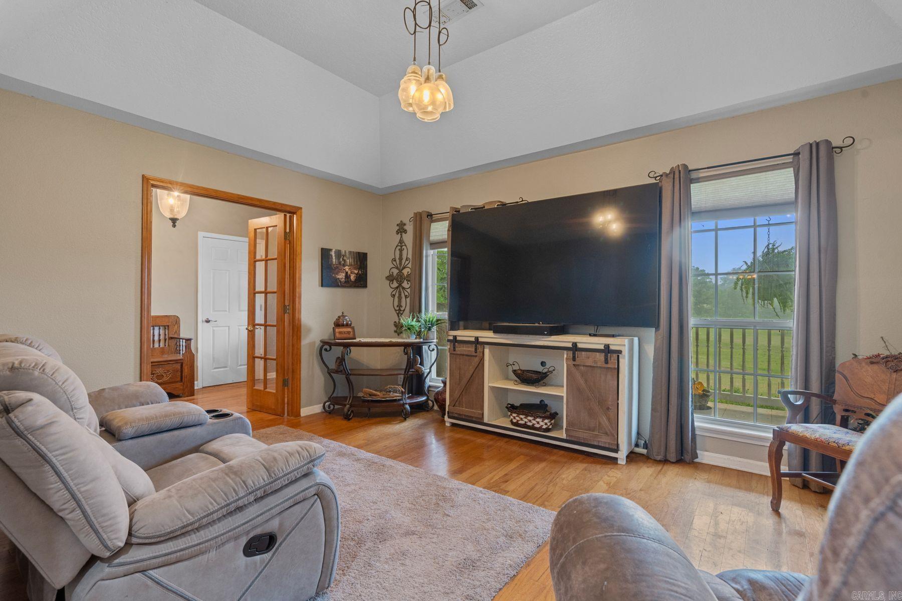 Metes & Bounds - Residential