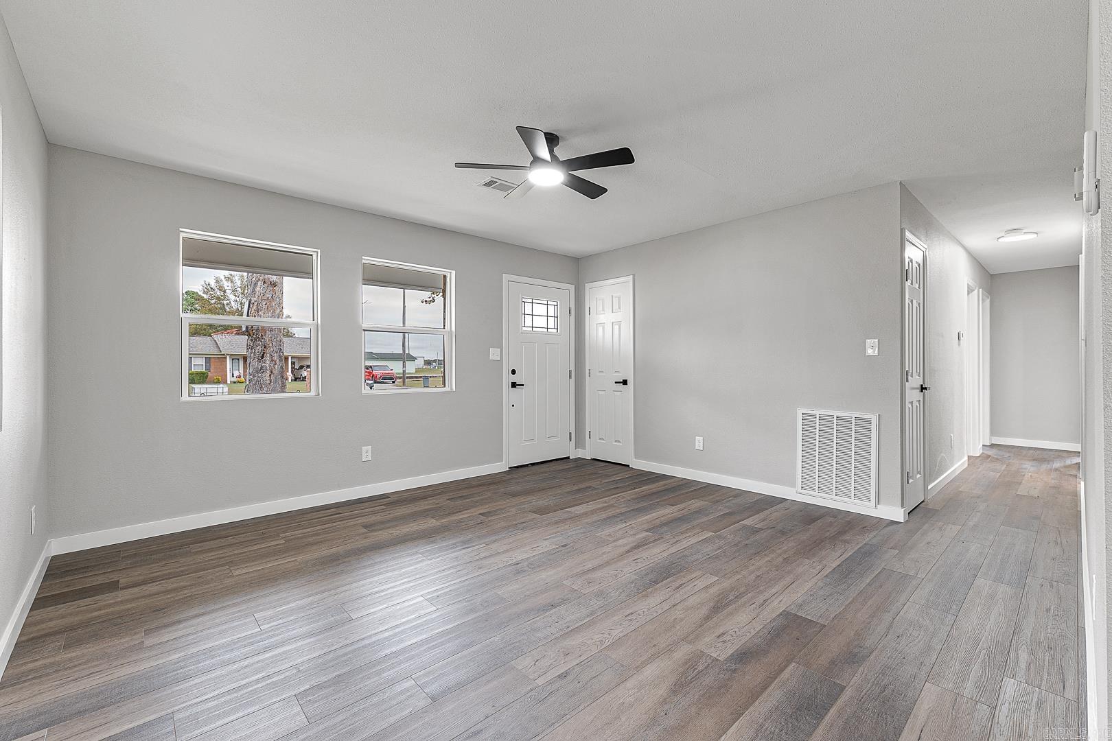 San Manteo - Residential