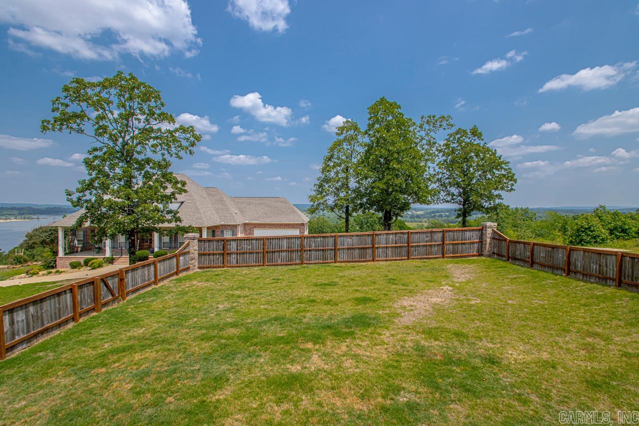 MOUNTAIN CREST ESTATES - Residential