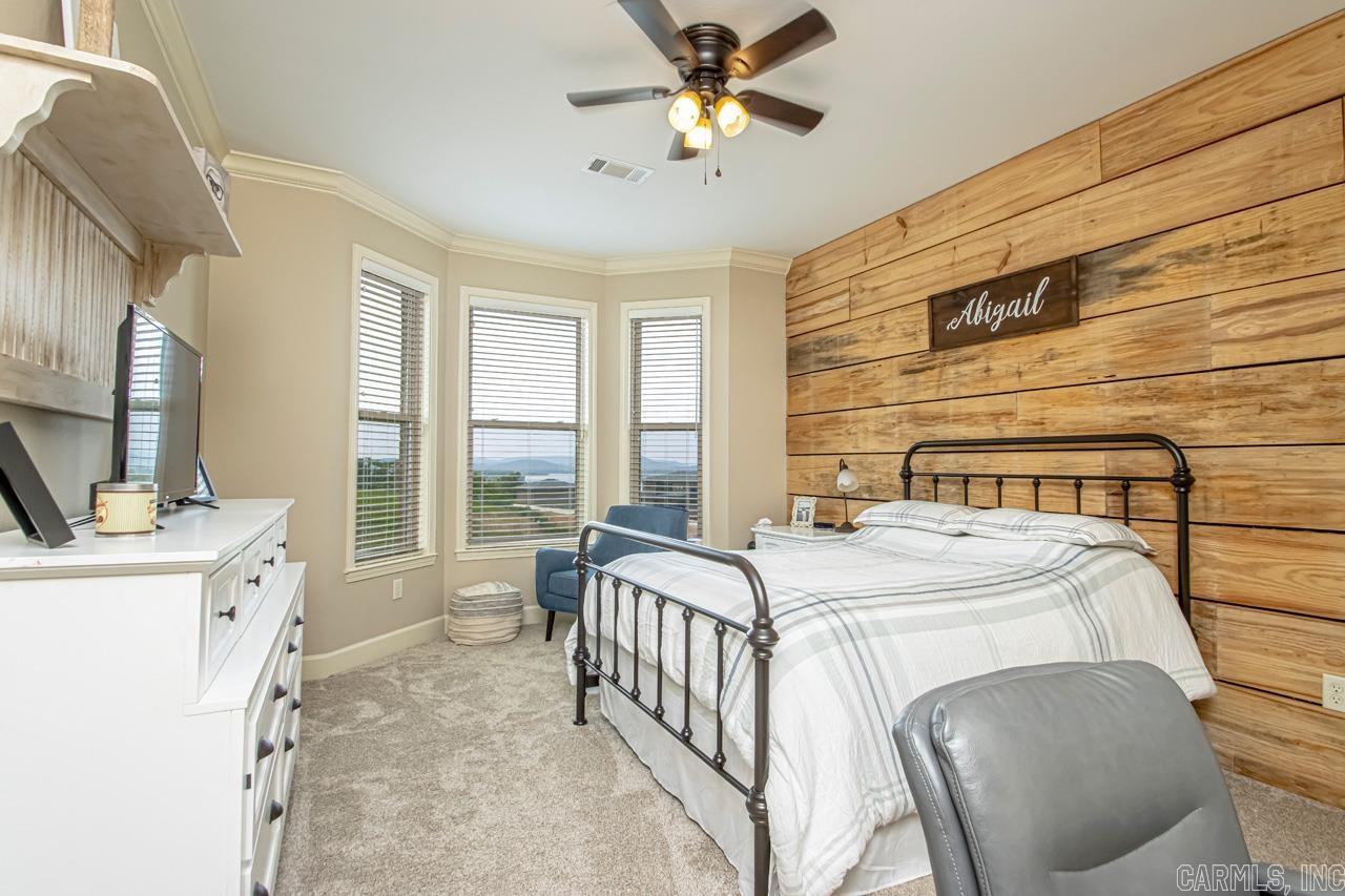 MOUNTAIN CREST ESTATES - Residential