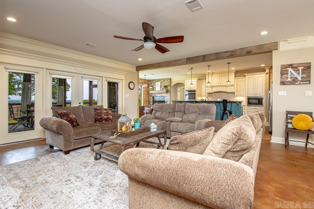 MOUNTAIN CREST ESTATES - Residential