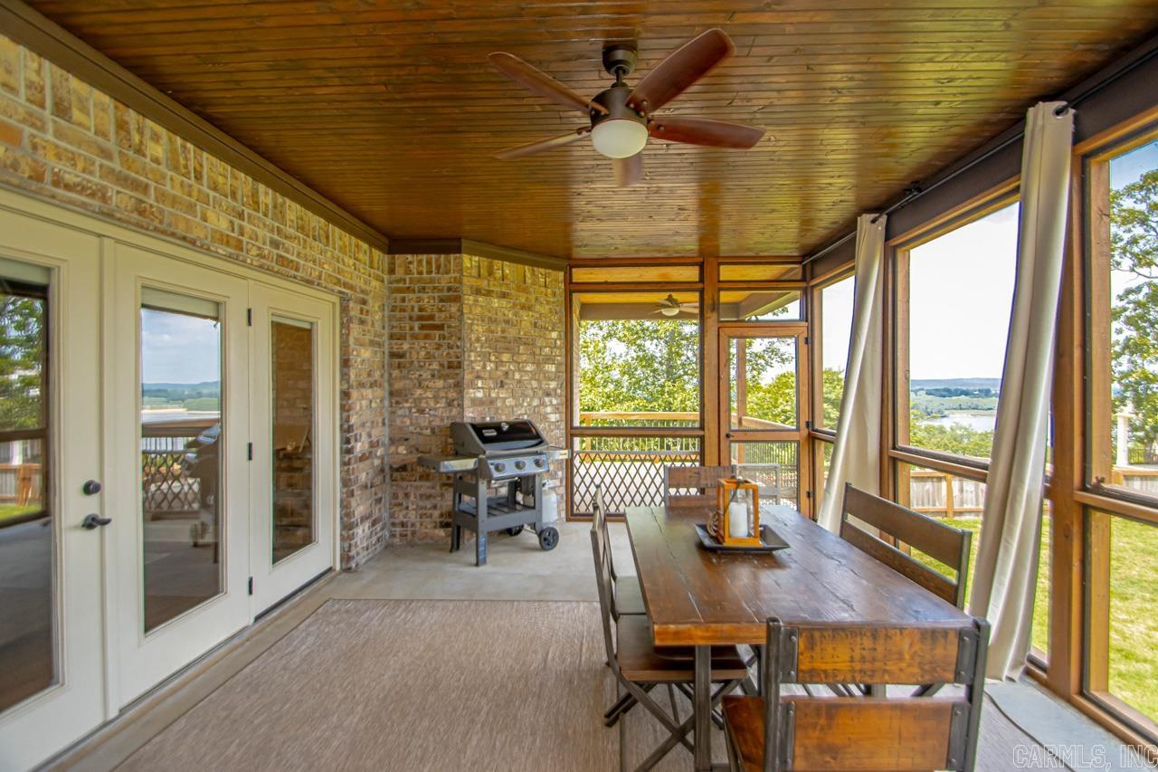 MOUNTAIN CREST ESTATES - Residential